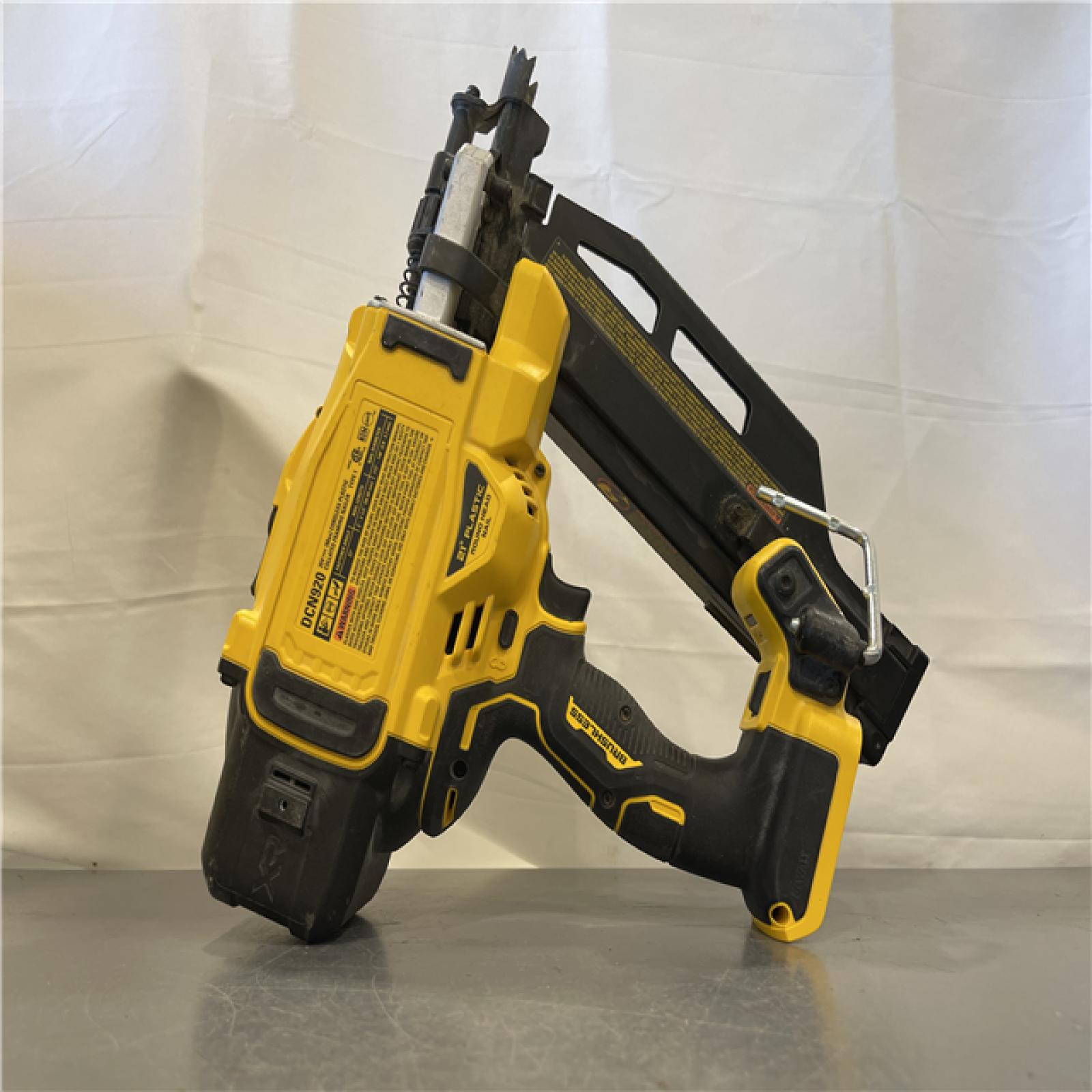 AS-IS - DEWALT 20-Volt 21° Cordless Framing Nailer (Tool-Only)