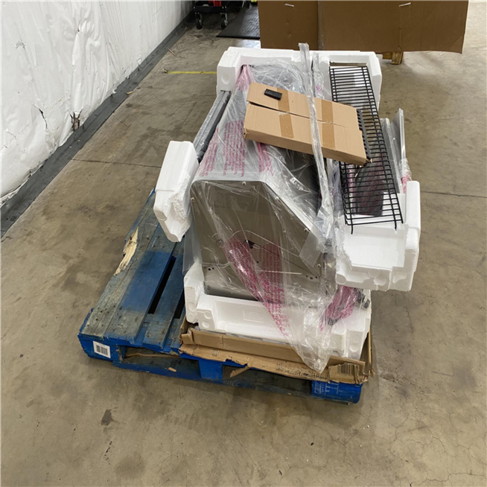 Houston Location AS IS - NexGrill 6 Burner Gas Grill