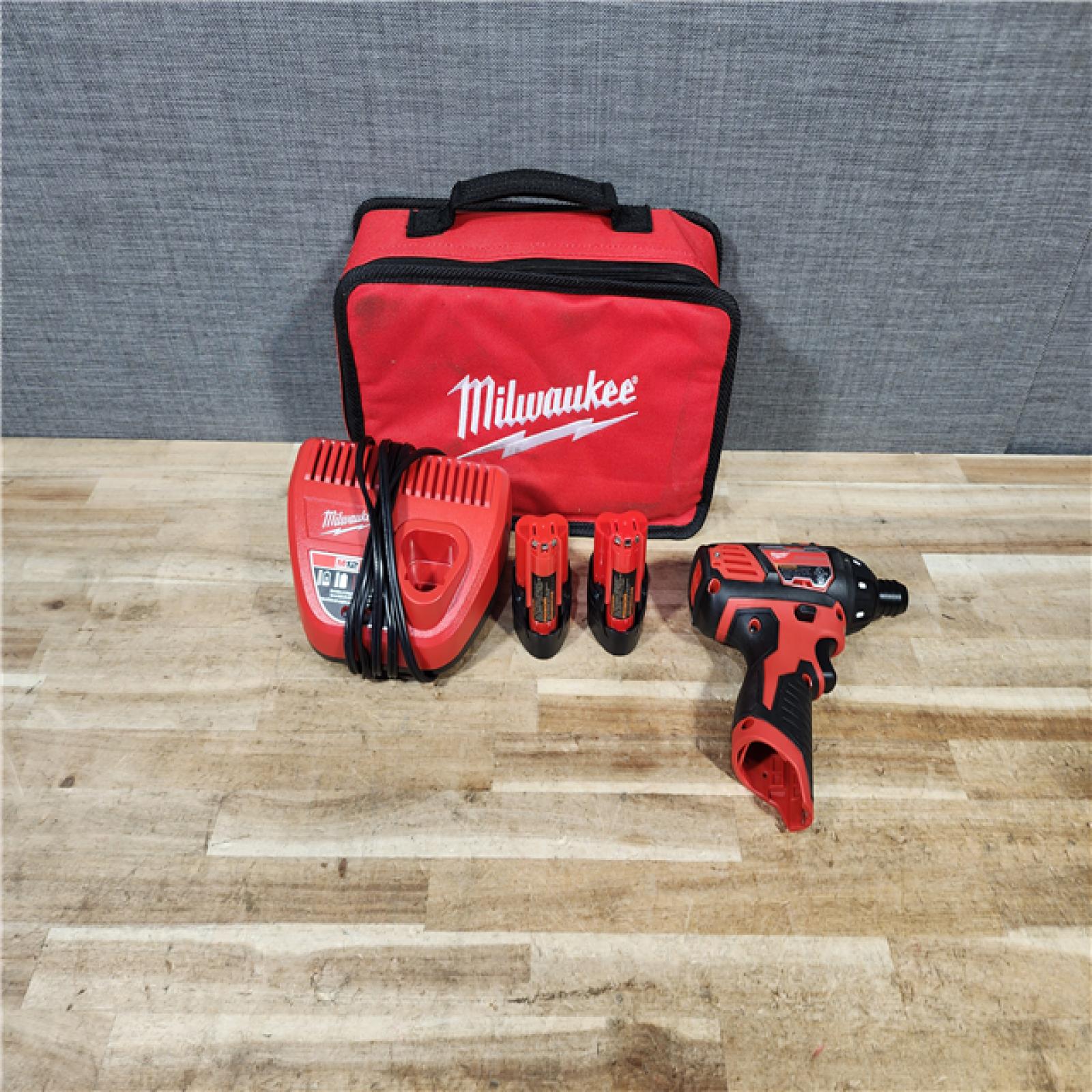 HOUSTON LOCATION - AS - IS Milwaukee 12V Lithium-Ion Cordless 1/4 in. Hex Screwdriver Kit