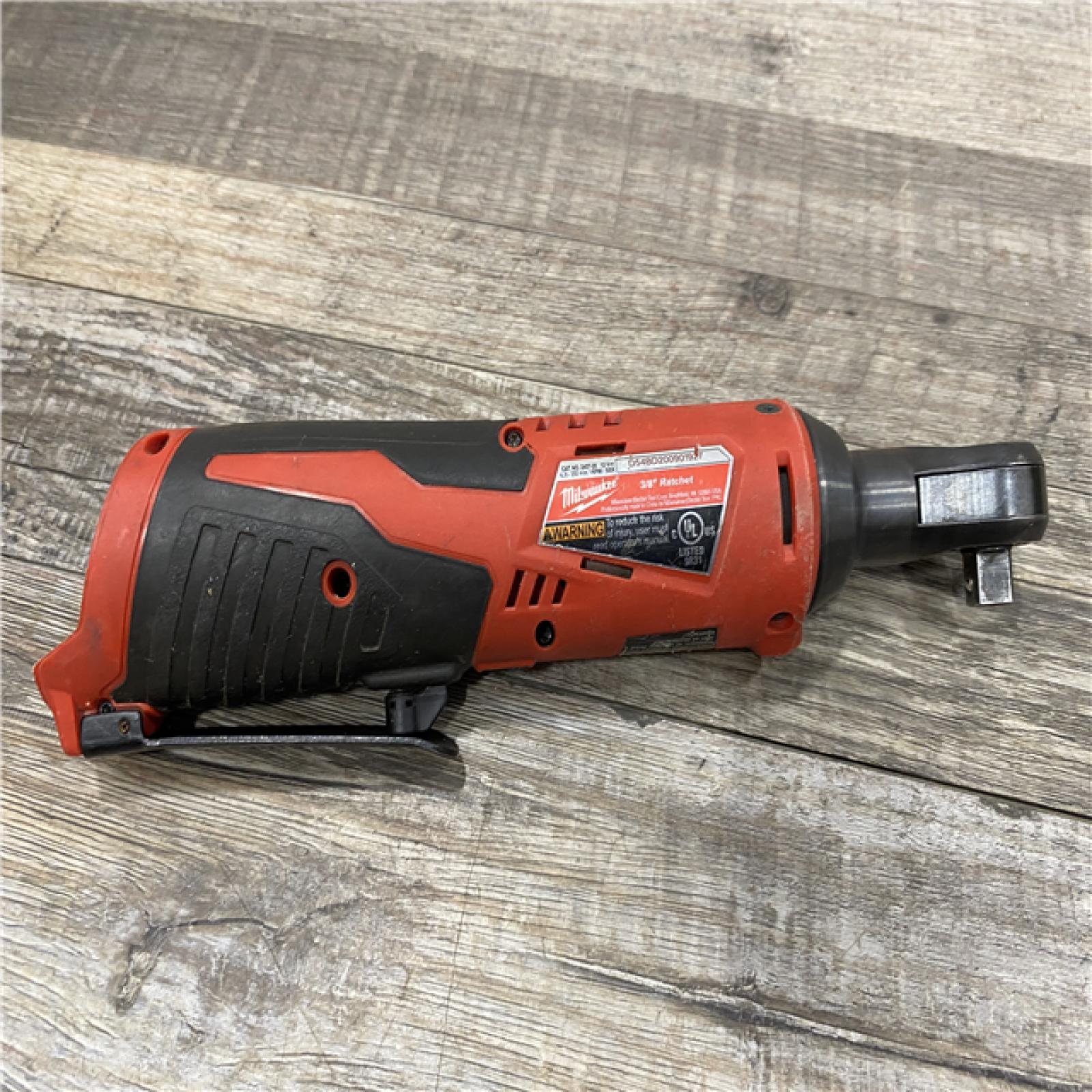 AS-IS Milwaukee 12V Lithium-Ion Cordless 3/8 in. Ratchet Kit