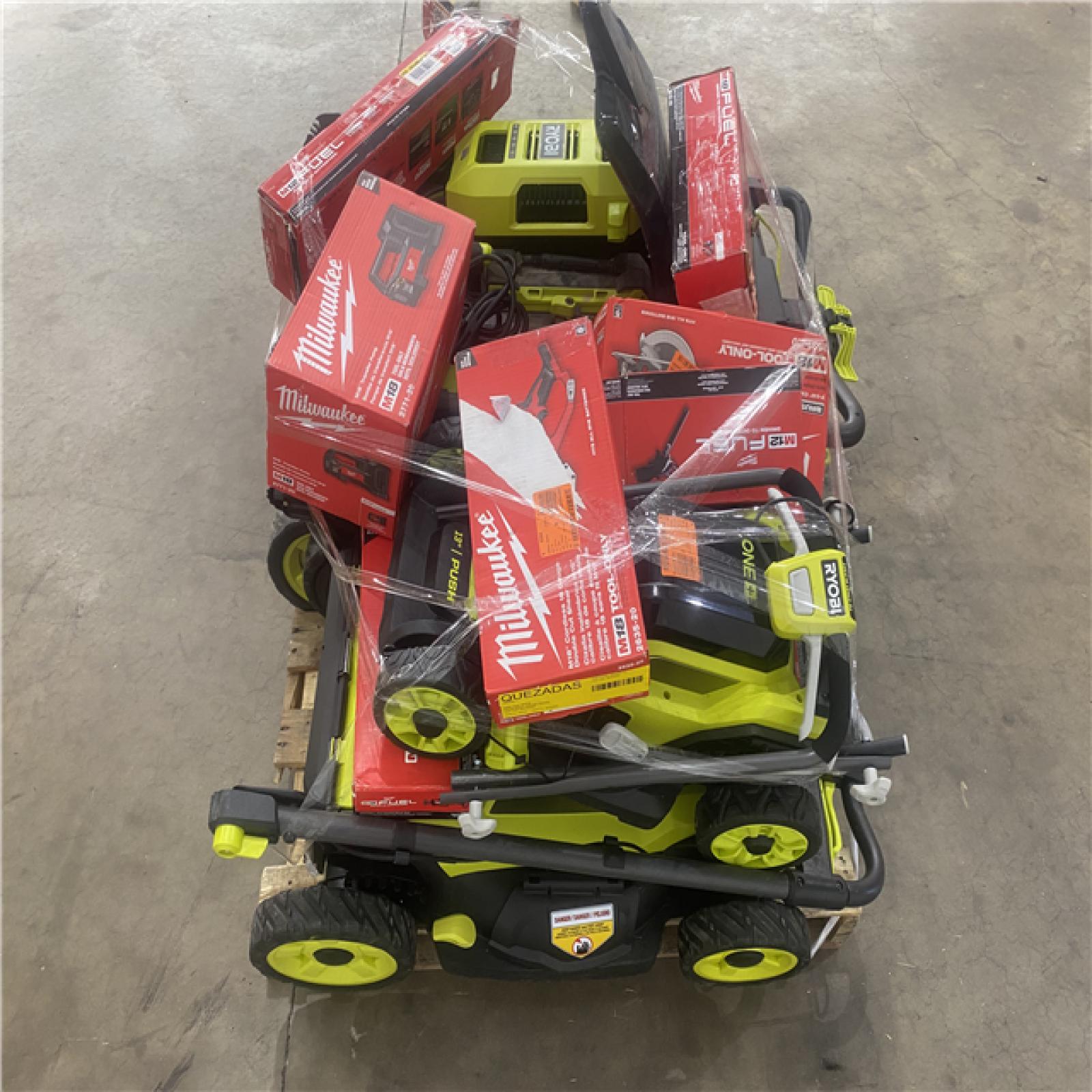 Houston Location AS IS - Tool Pallet