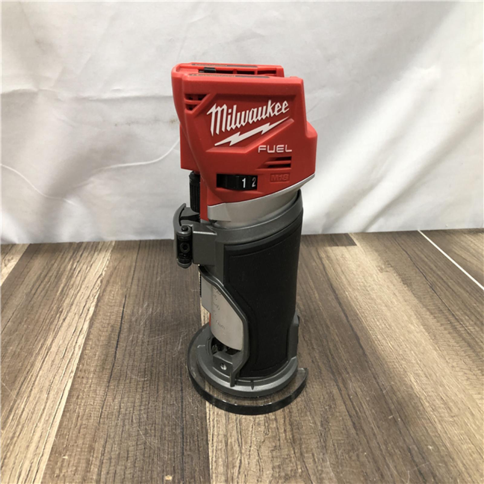 AS-IS Milwaukee FUEL 18V Lithium-Ion Brushless Cordless Compact Router (Tool-Only)
