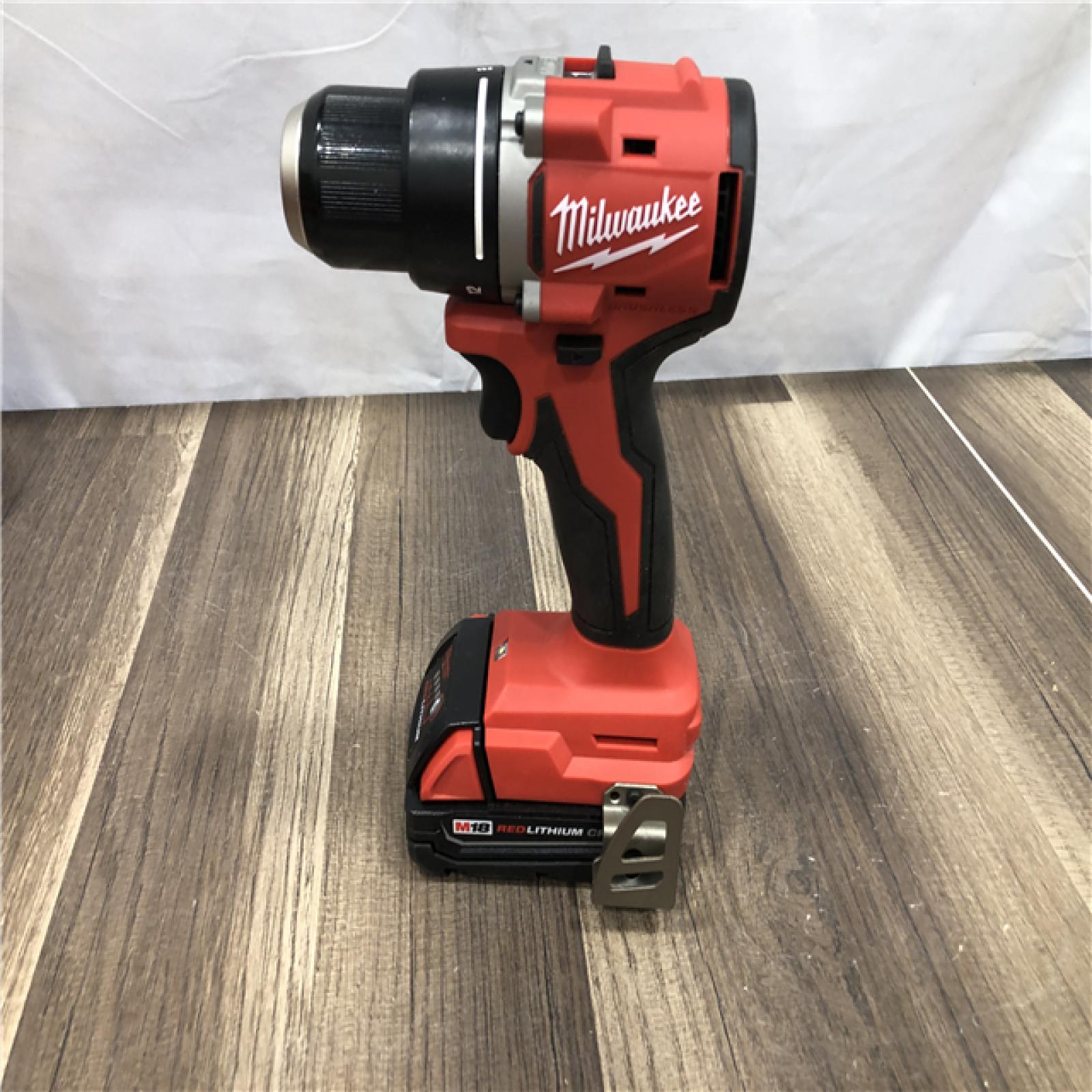 AS-IS Milwaukee 18V Lithium-Ion Brushless Cordless 1/2 in. Compact Drill/Driver with kit