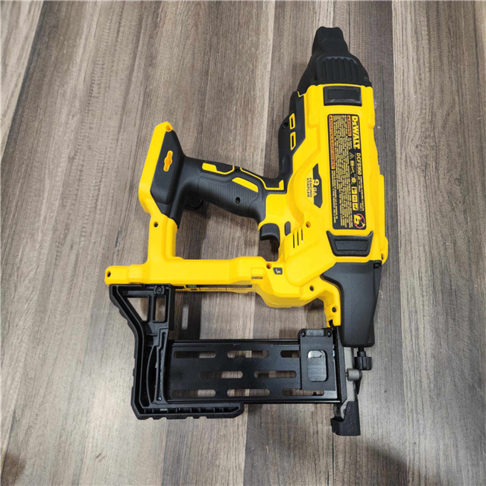 AS-IS DEWALT 20V MAX 9-Gauge Cordless Fencing Stapler (Tool Only)