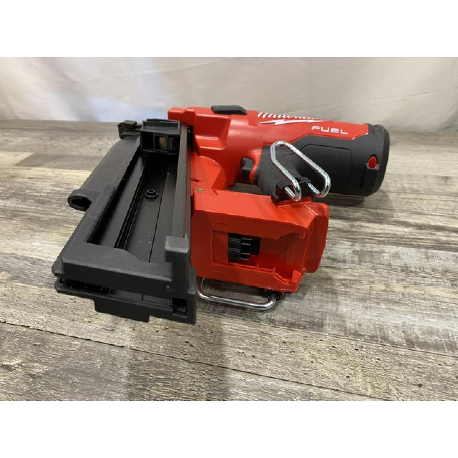 AS-IS Milwaukee FUEL 3-1/2 in. 18-Volt 21-Degree Lithium-Ion Brushless Cordless Framing Nailer (Tool-Only)