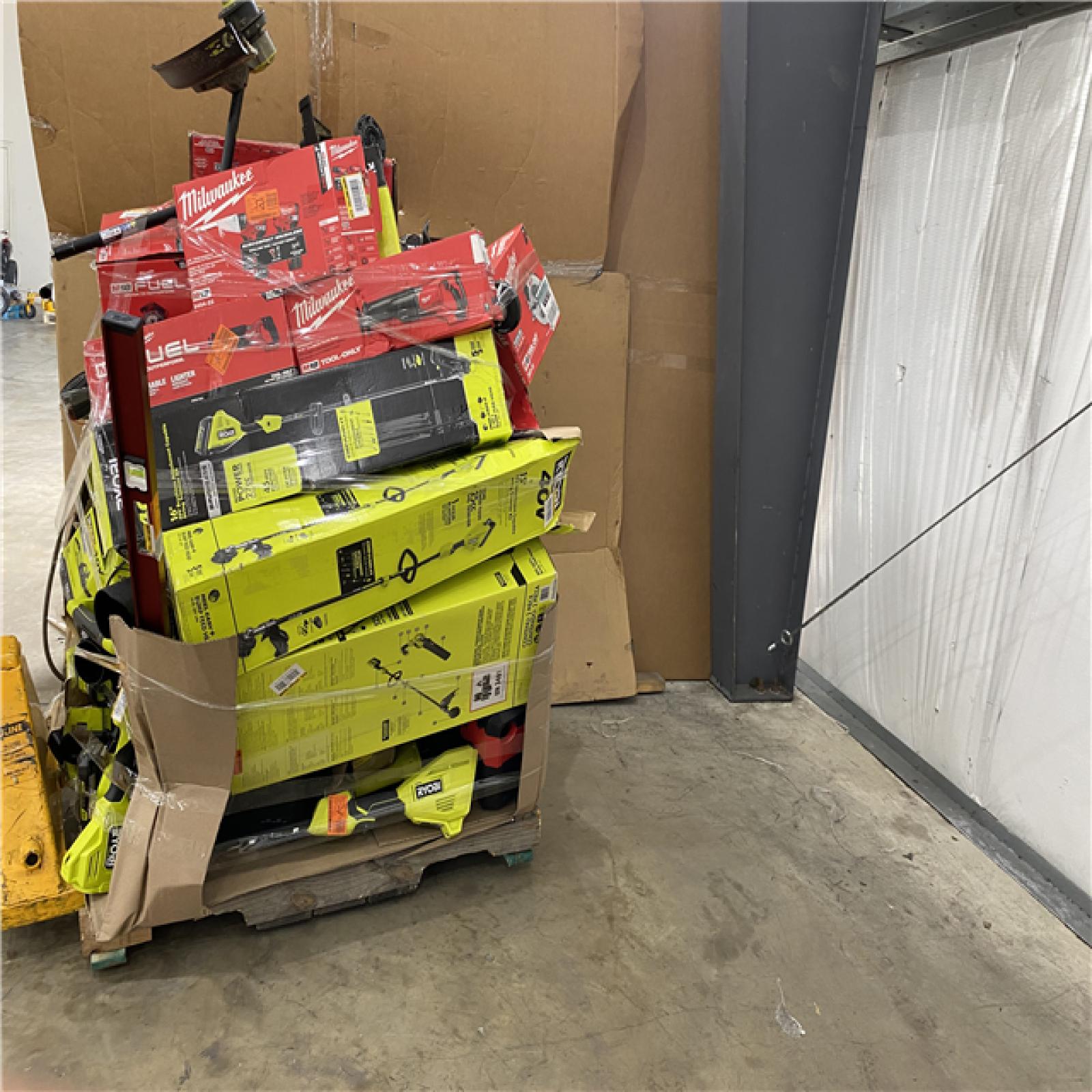 Houston Location AS IS - Tool Pallet