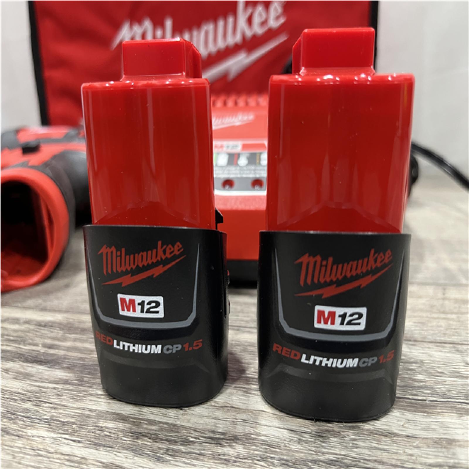 AS-IS Milwaukee 12V Lithium-Ion Cordless 1/4 in. Hex Screwdriver Kit