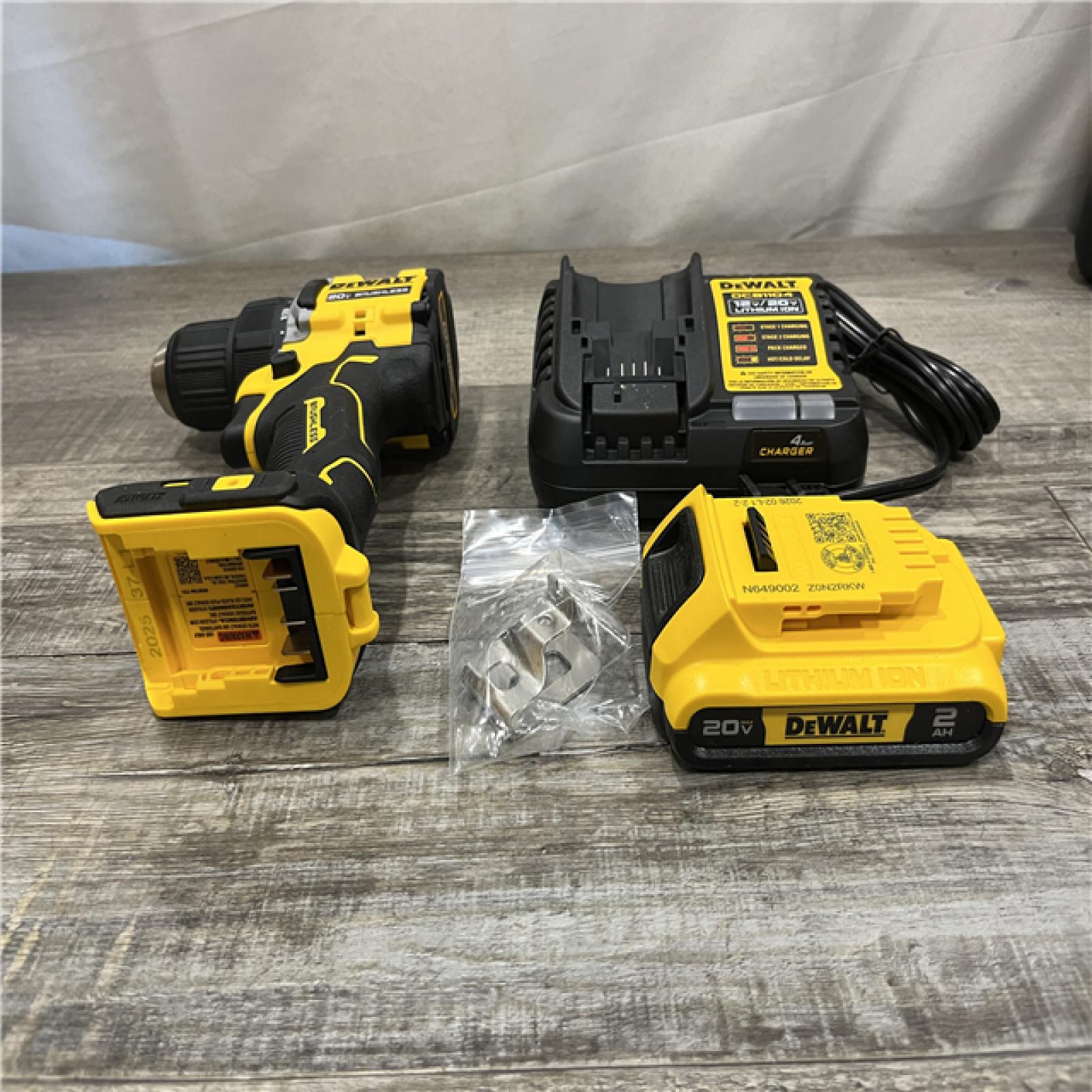 AS-IS DEWALT Atomic 20V Lithium-Ion Cordless Compact 1/2 in. Drill/Driver Kit