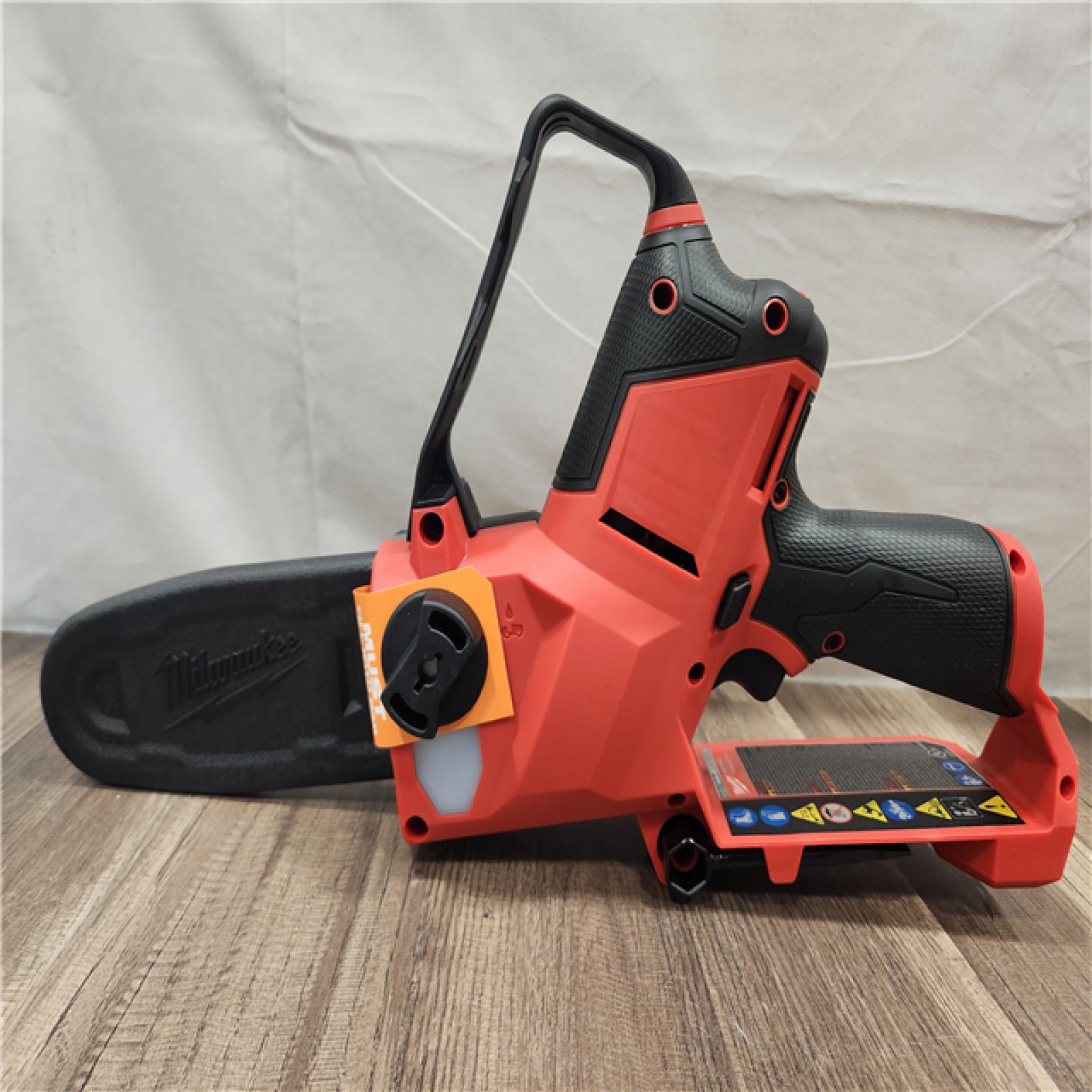 AS-IS- Milwaukee M12 FUEL 6 in. 12V Lithium-Ion Brushless Cordless Pruning Saw HATCHET (Tool-Only)