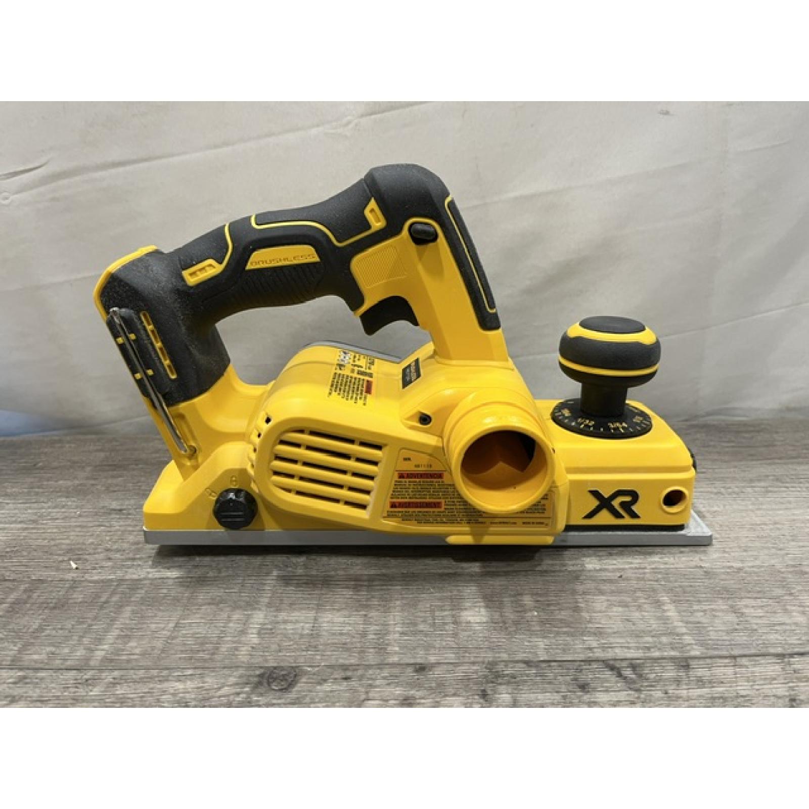 AS-IS DEWALT 20V MAX XR Cordless Brushless 3-1/4 in. Planer (Tool Only)