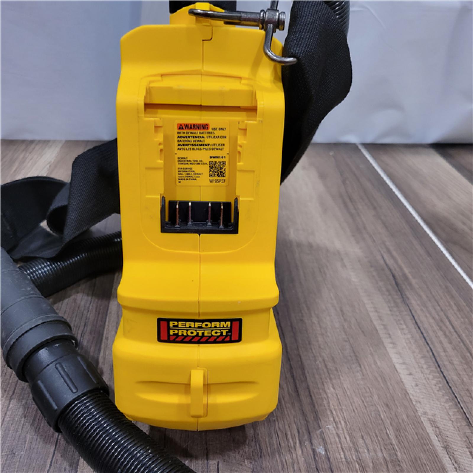 AS-IS   DeWalt 20-Volt MAX Cordless Brushless Universal Dust Extractor (Tool-Only)