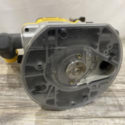 AS-IS DEWALT 20V MAX XR 2-1/4 Peak HP Brushless Cordless Plunge Router (Tool Only)