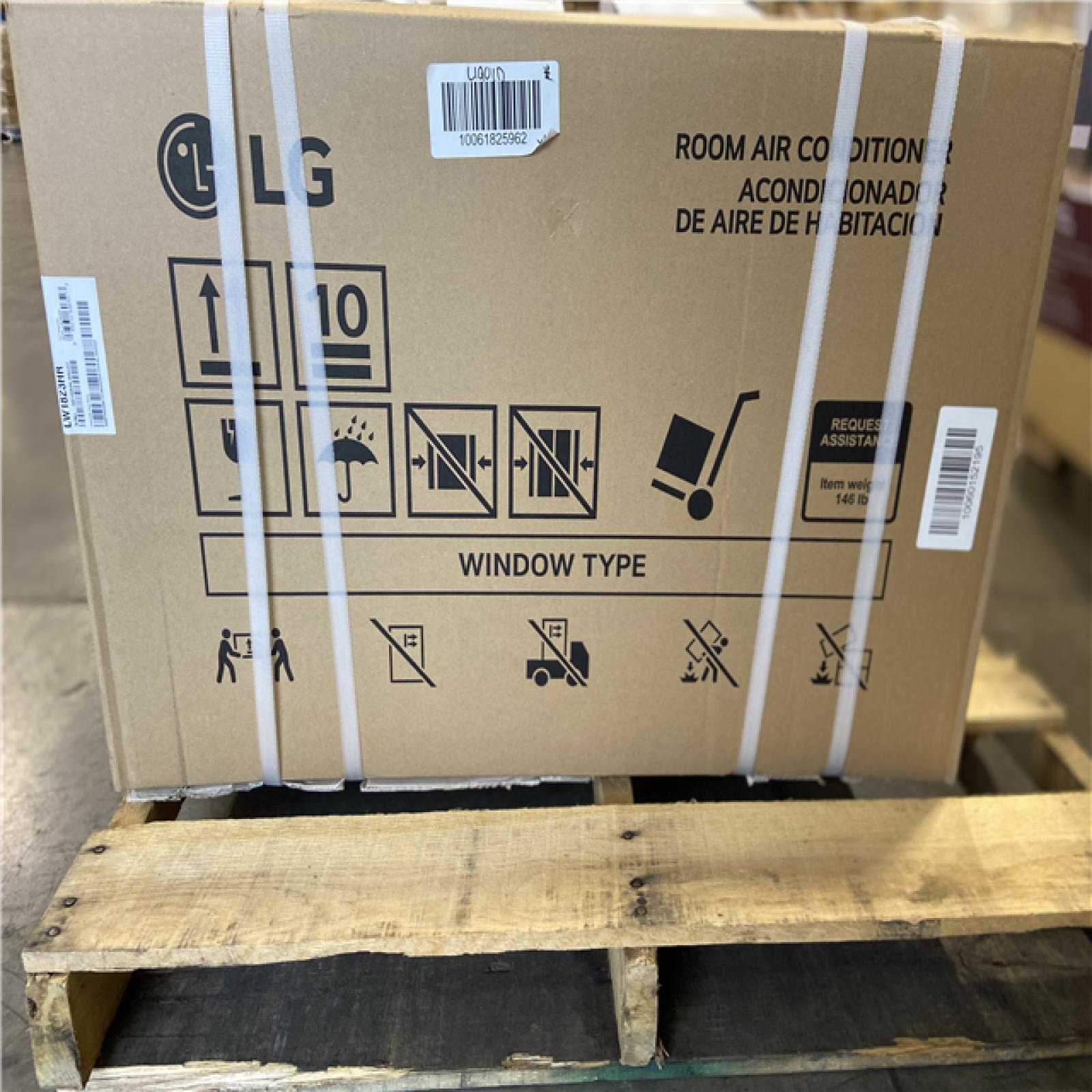 DALLAS LOCATION - LG 18,000 BTU 230V Window Air Conditioner Cools 1000 Sq. Ft. with Heater, Remote and Dehumidifier in White