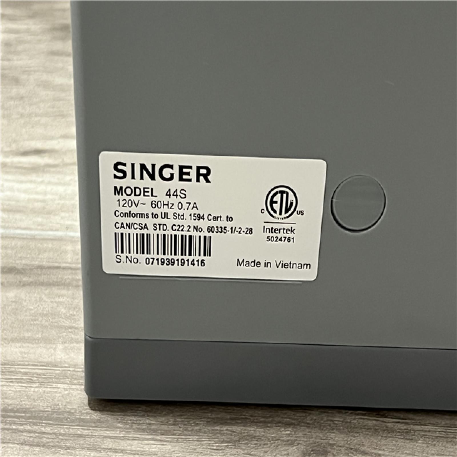 AS-IS SINGER Heavy Duty 44S Sewing Machine