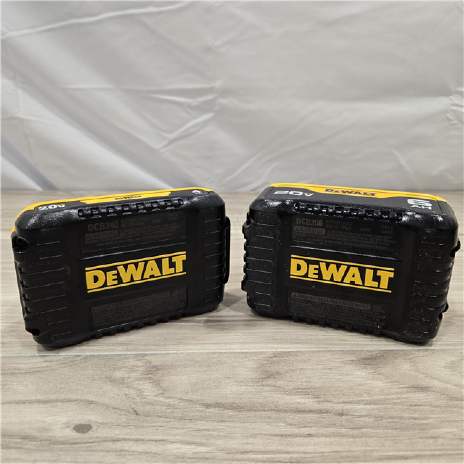 AS-IS DEWALT 20V MAX 6.0Ah and 4.0Ah Battery and Charger Starter Kit