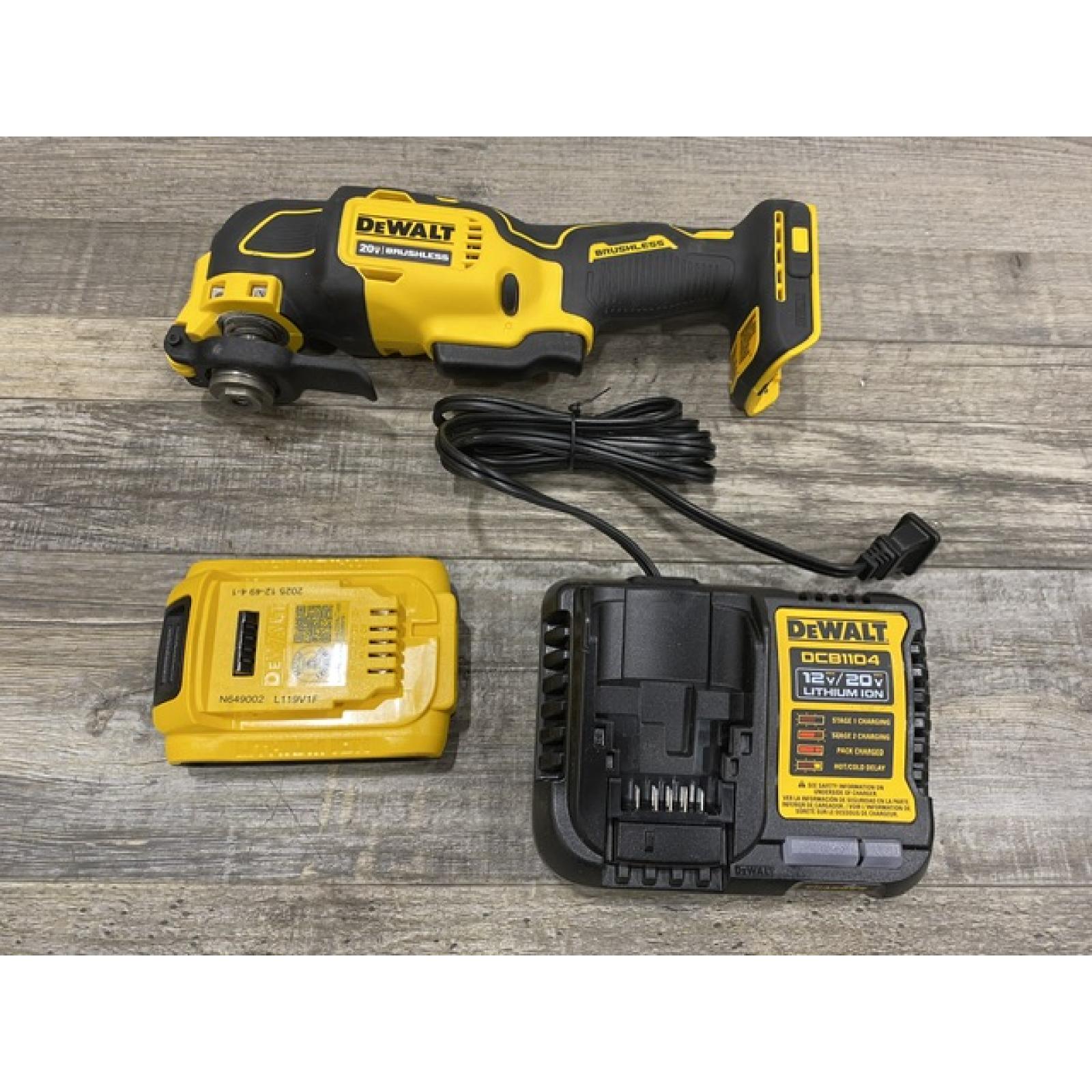 AS-IS DEWALT ATOMIC 20V MAX Cordless Brushless Oscillating Multi Tool Kit