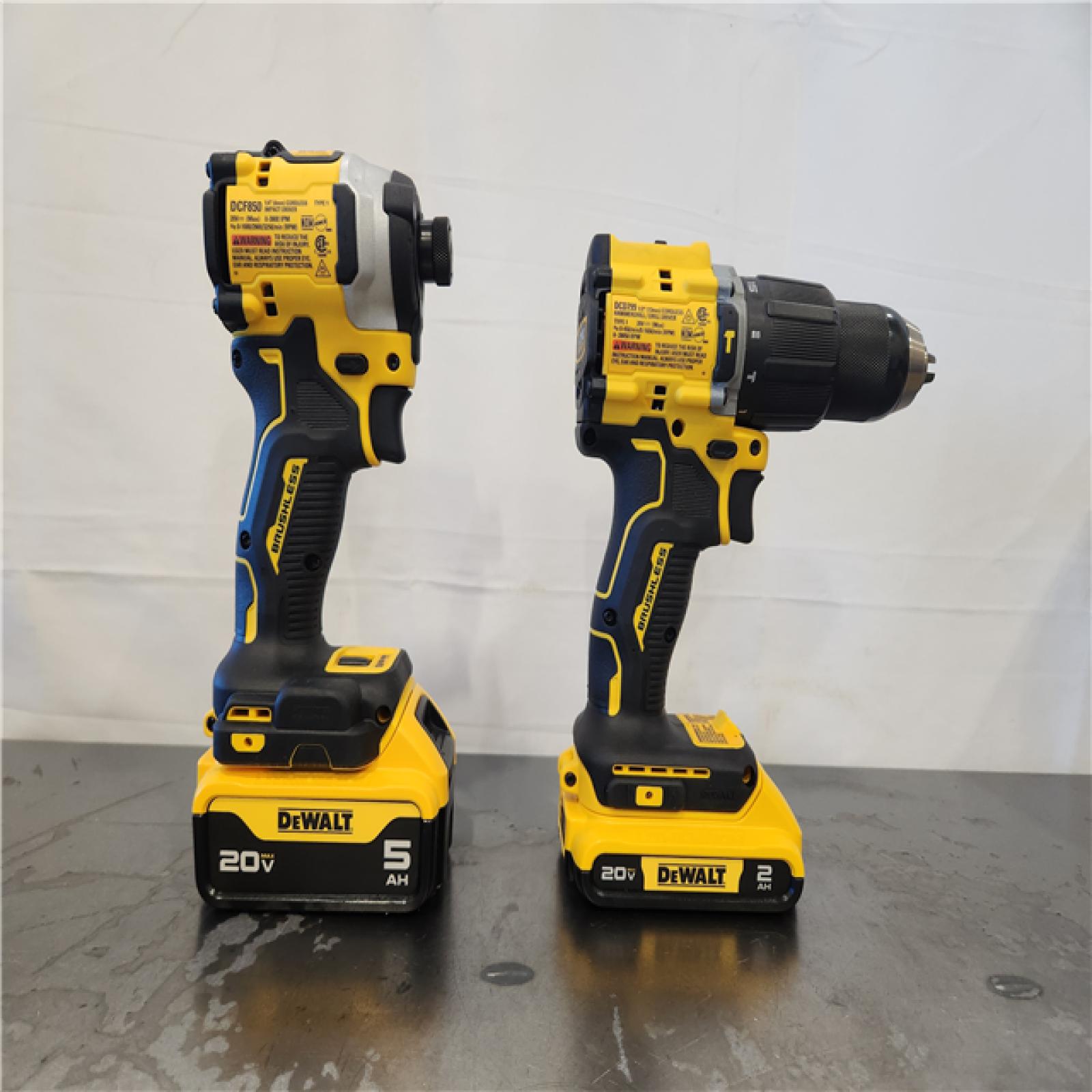 AS-IS- DeWalt 2-Tool Combo Kit W/ (2) BATTERY & CHARGER