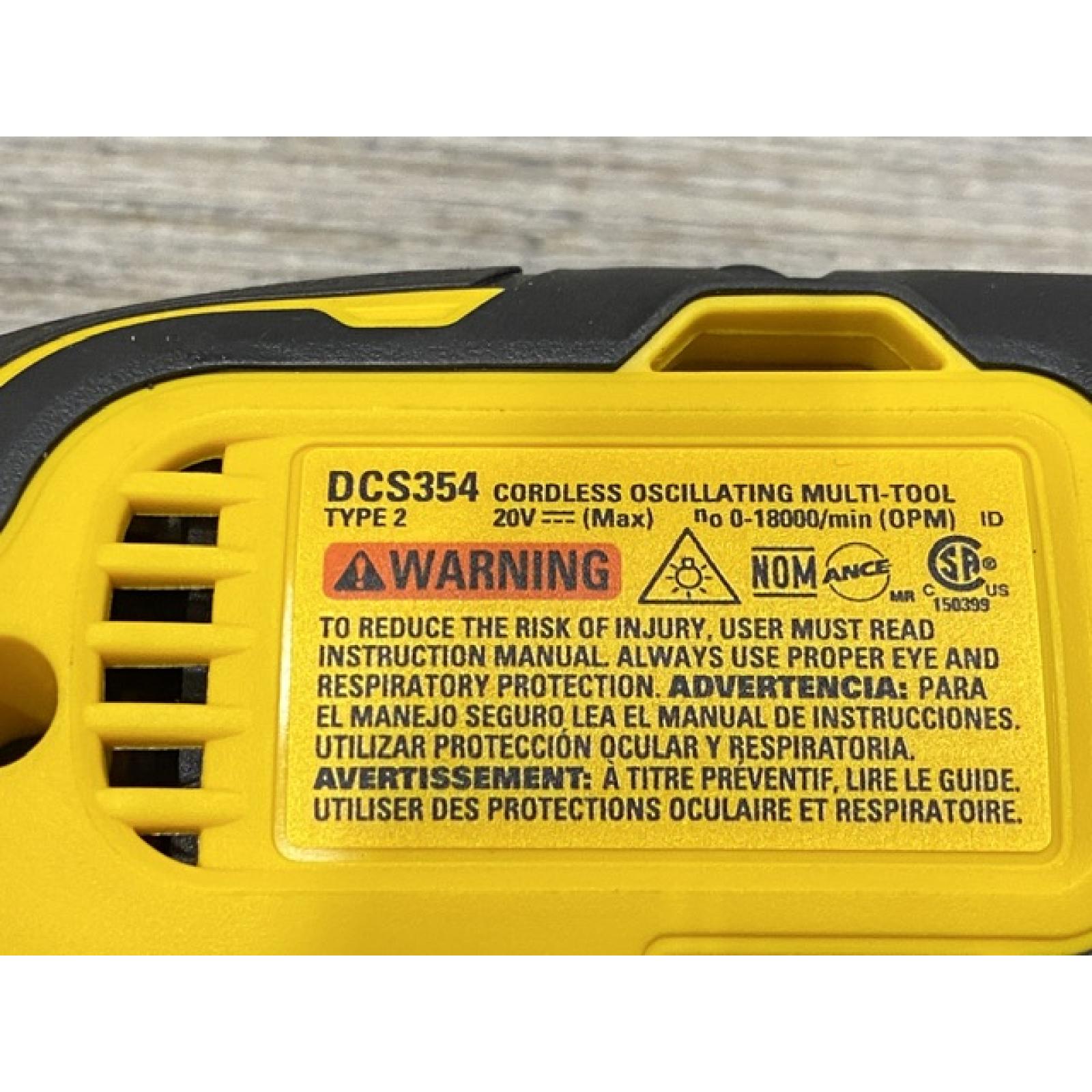 AS-IS DEWALT ATOMIC 20V MAX Cordless Brushless Oscillating Multi Tool Kit