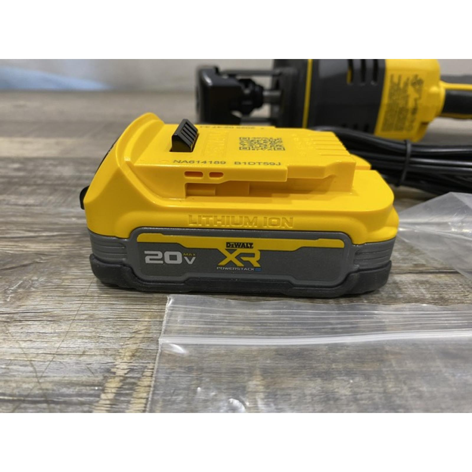 AS-IS DEWALT Atomic 20-Volt Maximum Cordless Brushless Compact Reciprocating Saw Kit