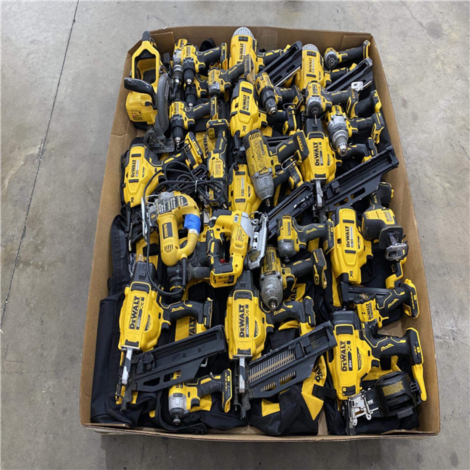 Houston Location AS IS - Tool Pallet