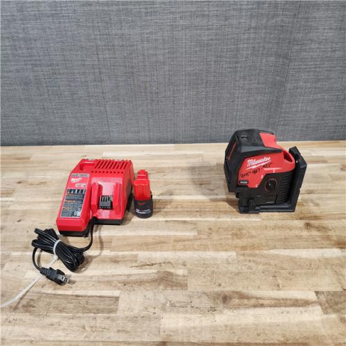 HOUSTON LOCATION - AS-IS Milwaukee 12-Volt Lithium-Ion Cordless Green 125 ft. Cross Line and Plumb Points Laser Level Kit