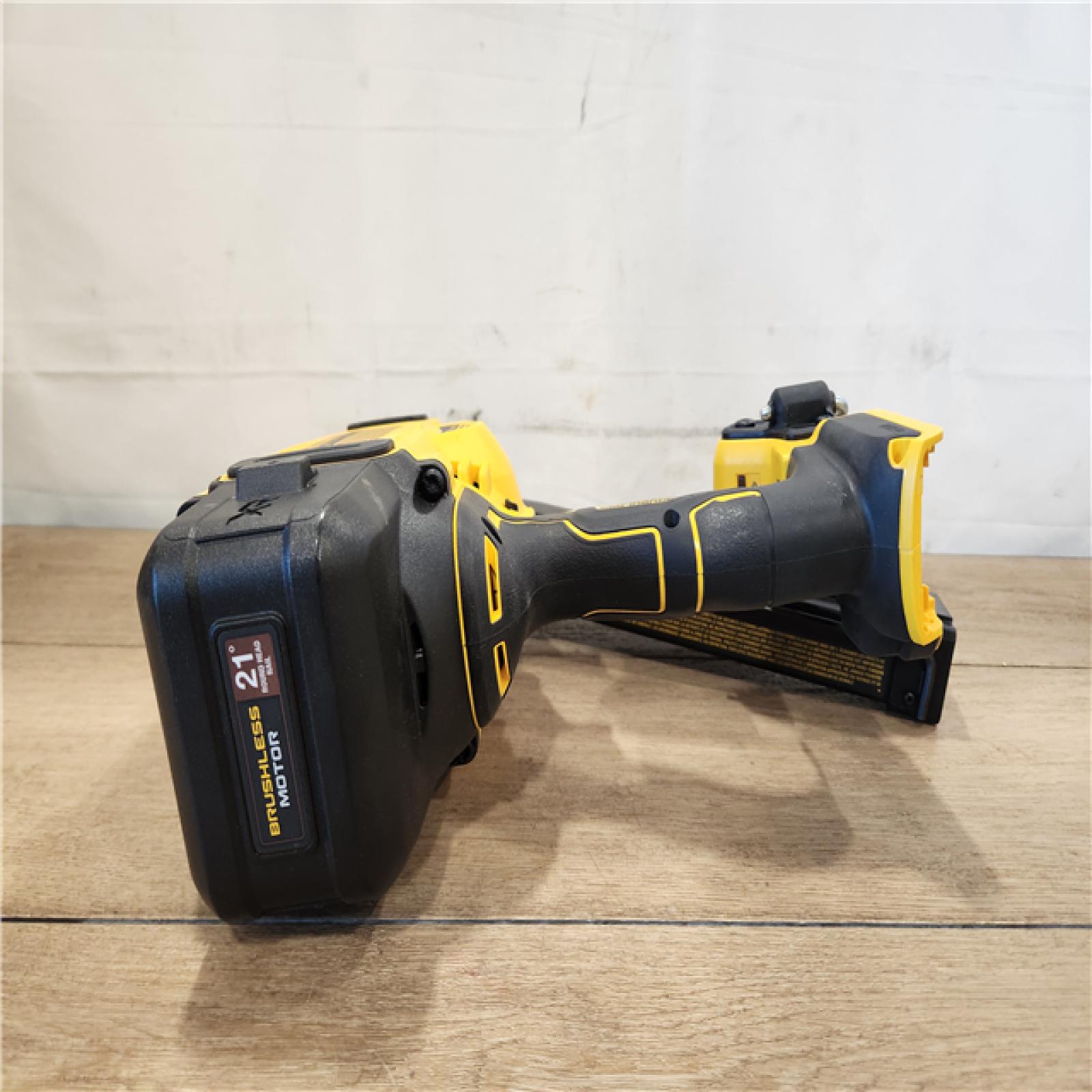 AS-IS- DEWALT 20-Volt 21° Cordless Framing Nailer (Tool-Only)