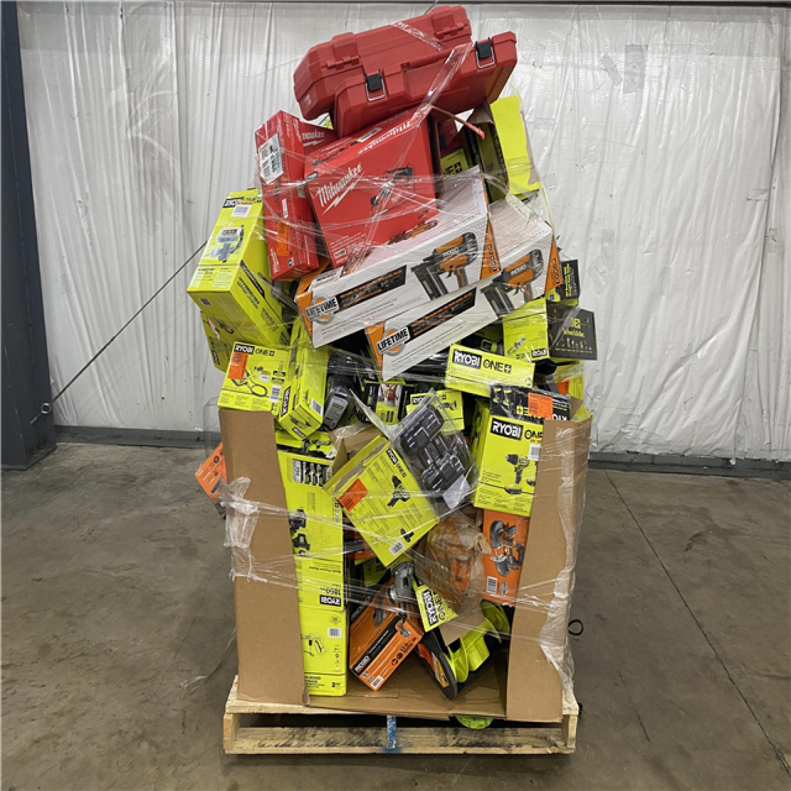 Houston Location AS IS - Tool Pallet