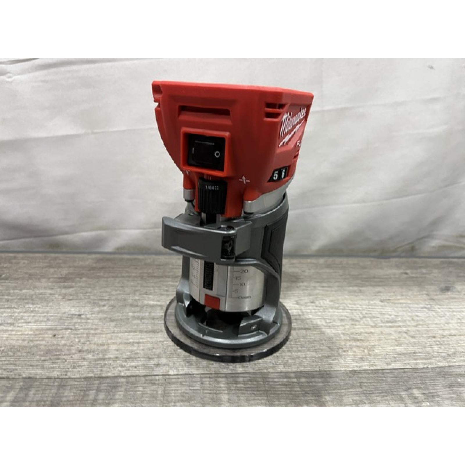 AS-IS Milwaukee FUEL 18V Lithium-Ion Brushless Cordless Compact Router (Tool-Only)