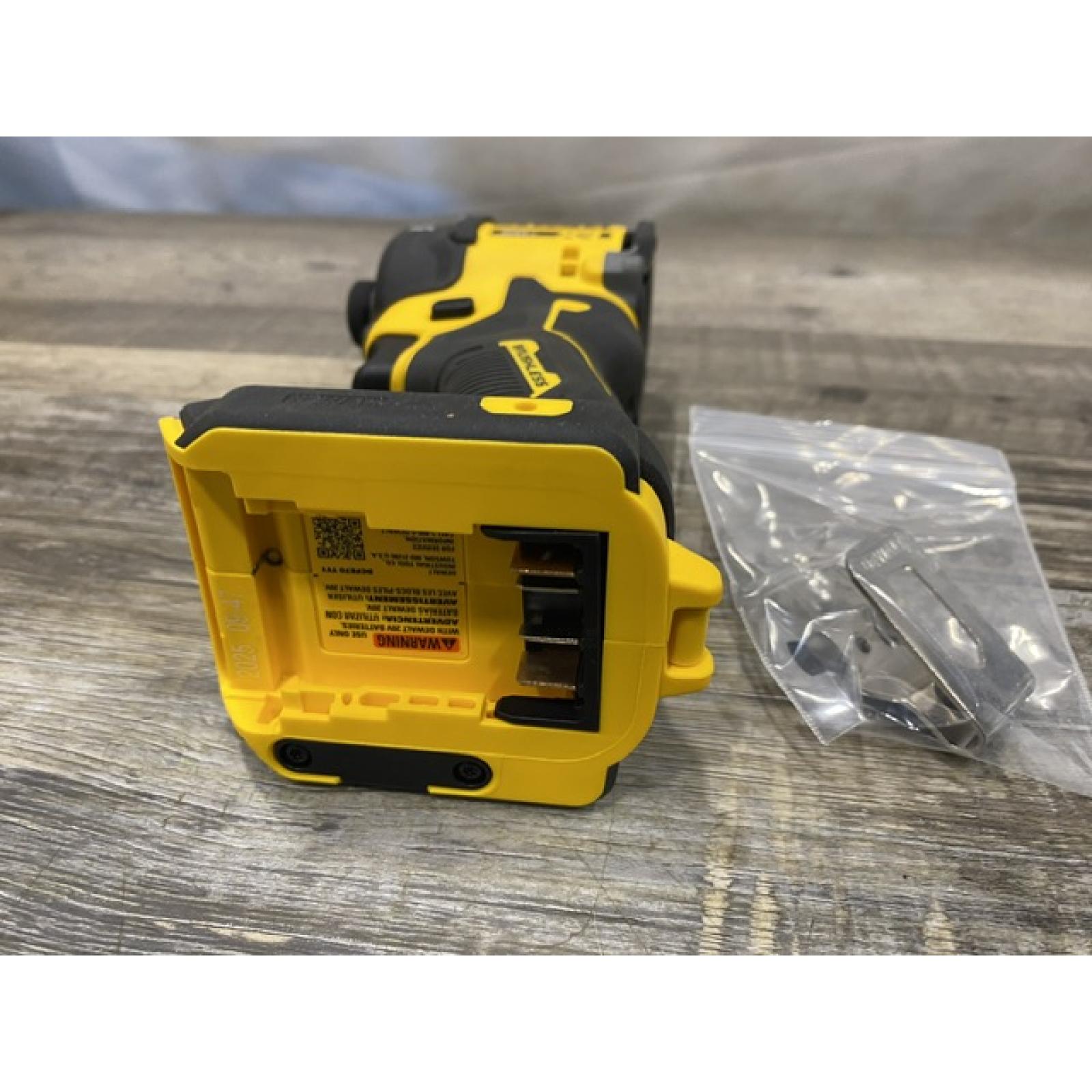 AS-IS DEWALT 20V XR Brushless Cordless 1/4 in. Quiet Hydraulic Impact Driver (Tool-Only)