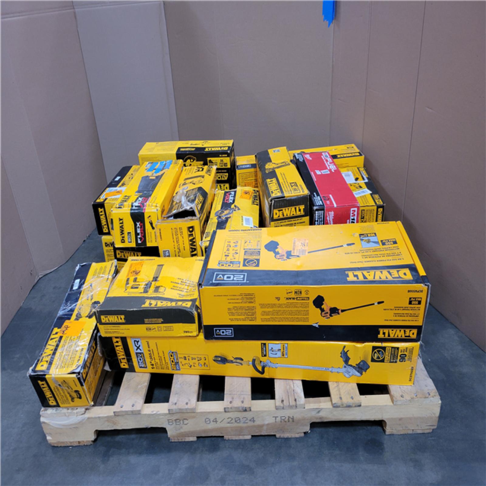 CALIFORNIA AS-IS TOOL PALLET