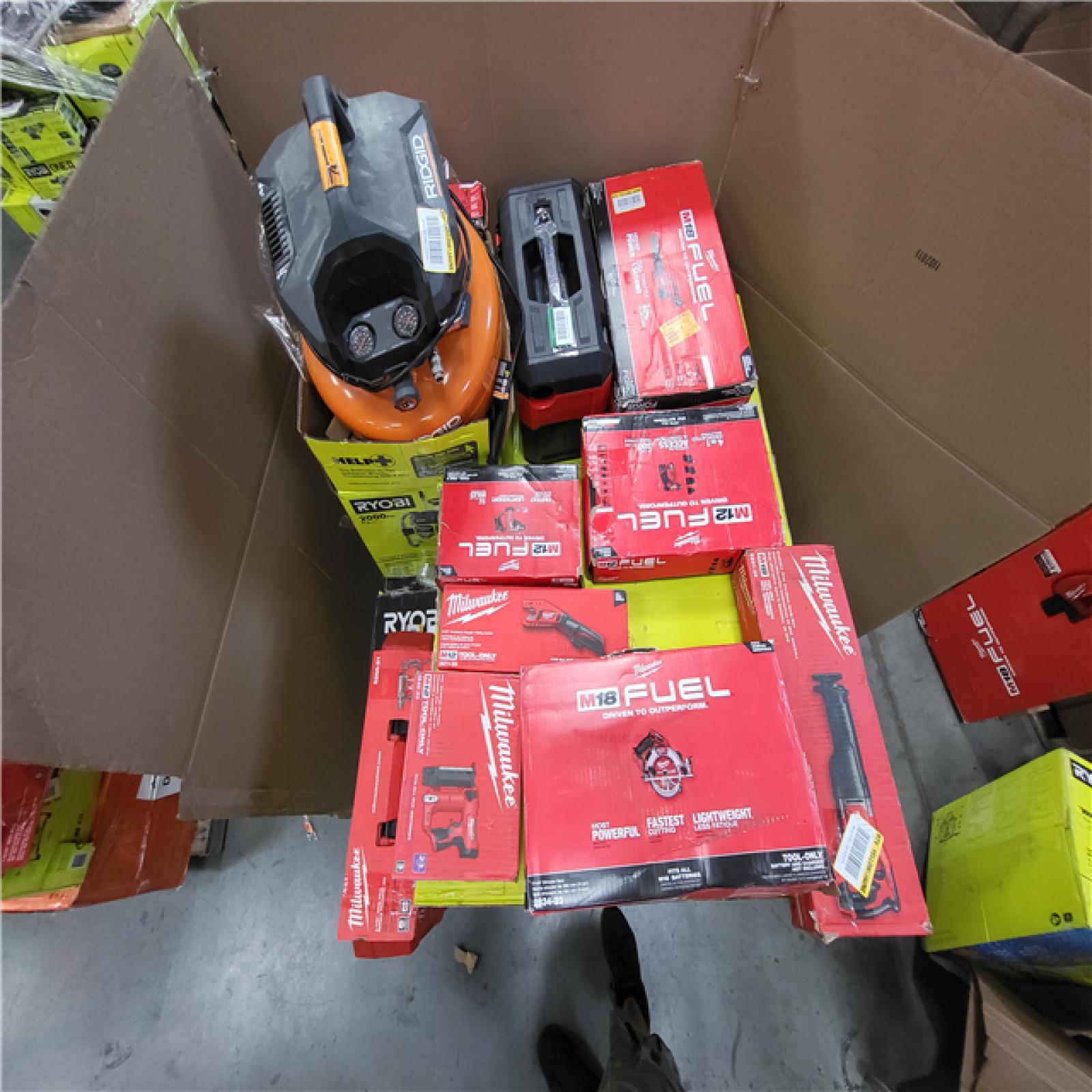 PHOENIX AS-IS TOOL PALLET