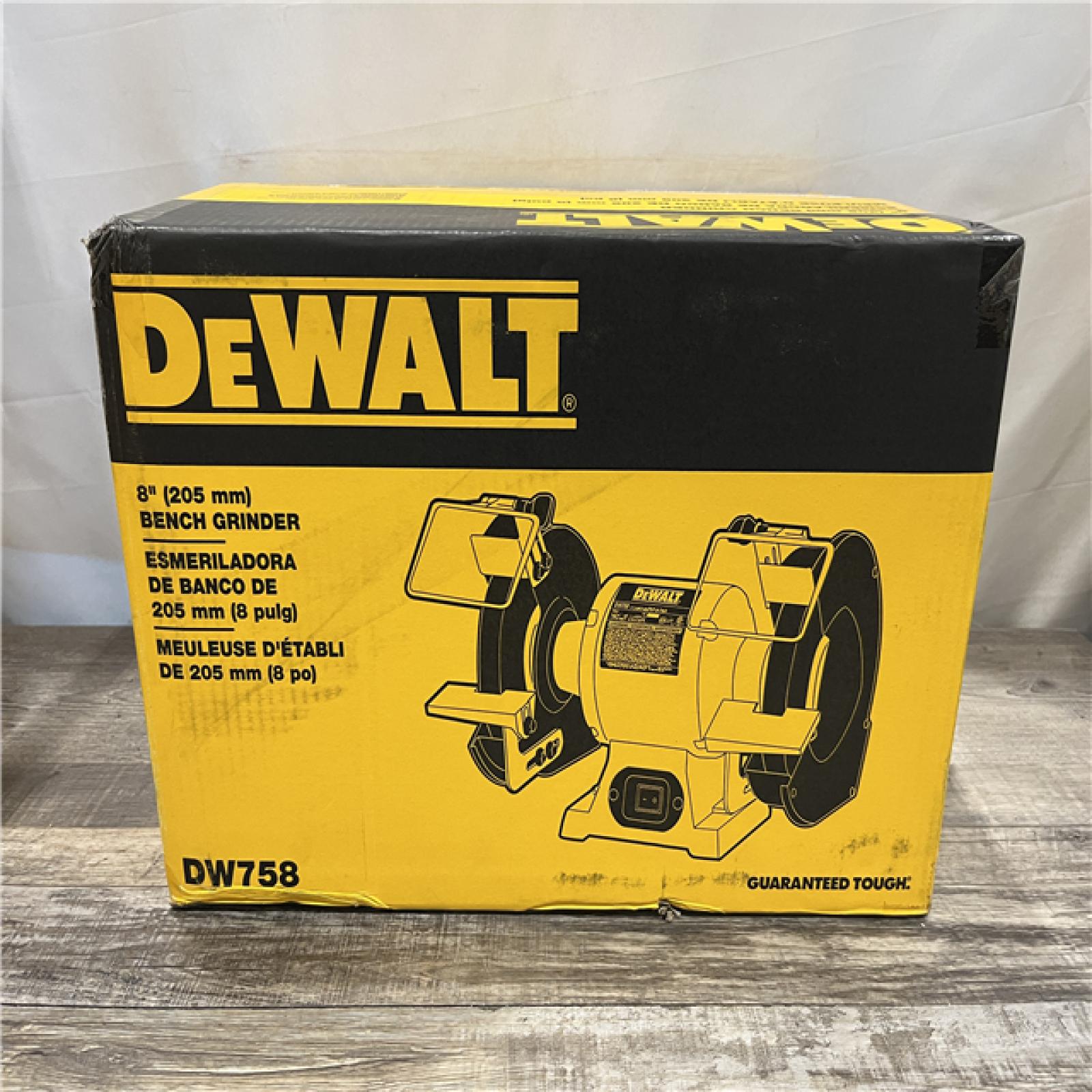 NEW - DEWALT 8 in. 205 mm Bench Grinder
