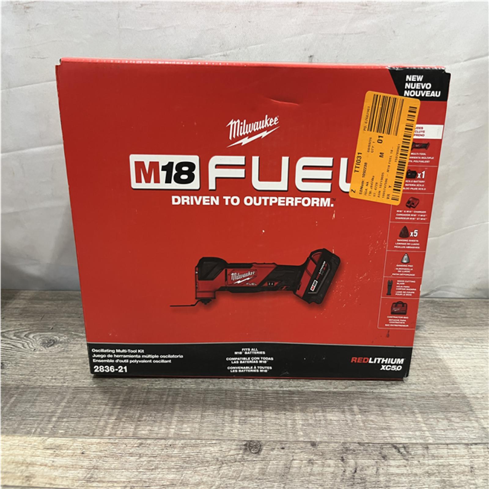 NEW - Milwaukee FUEL 18V Lithium-Ion Cordless Brushless Oscillating Multi-Tool Kit
