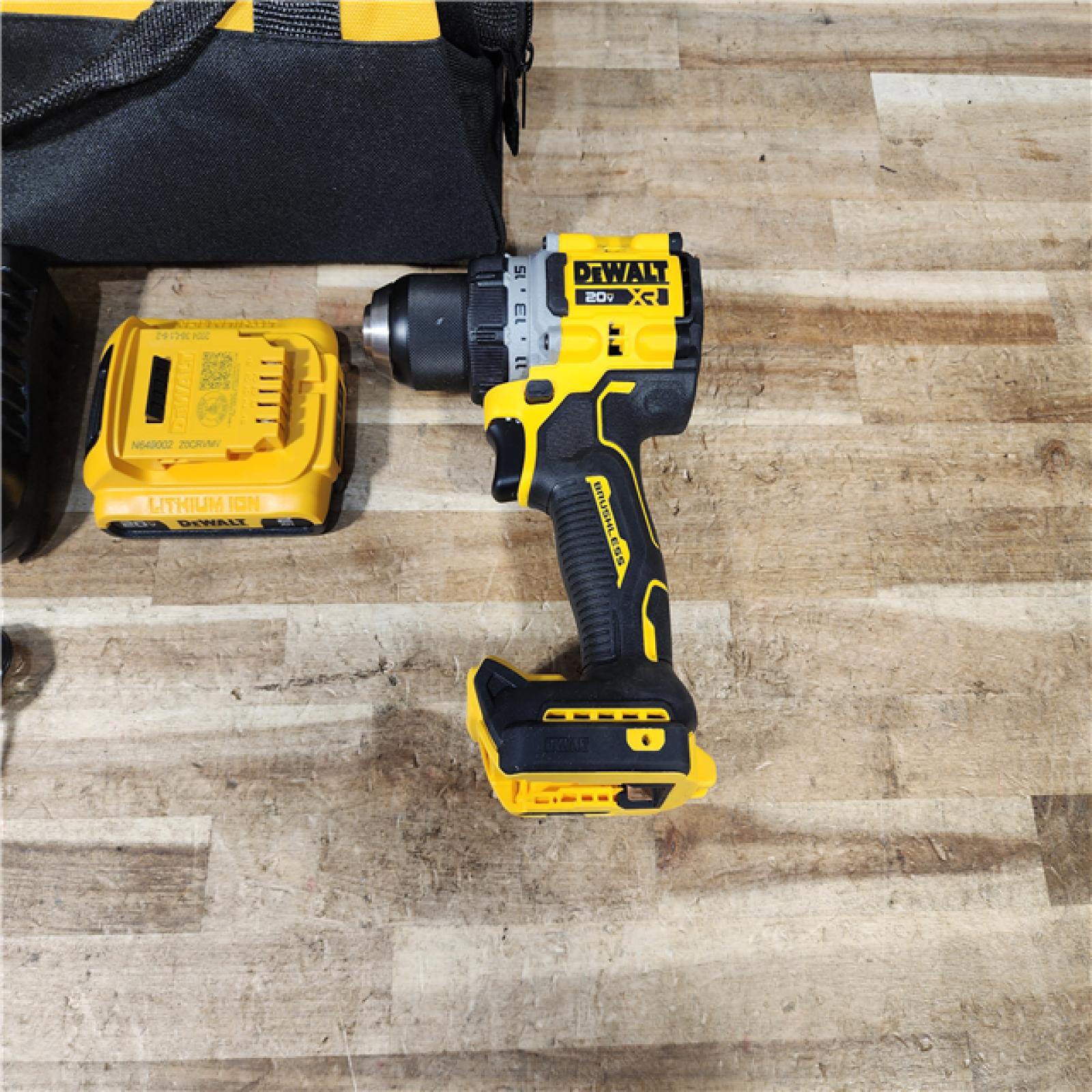 HOUSTON LOCATION - AS - IS Dewalt Max XR 20 V 1/2 in. Brushless Cordless Drill/Driver COMBO KIT