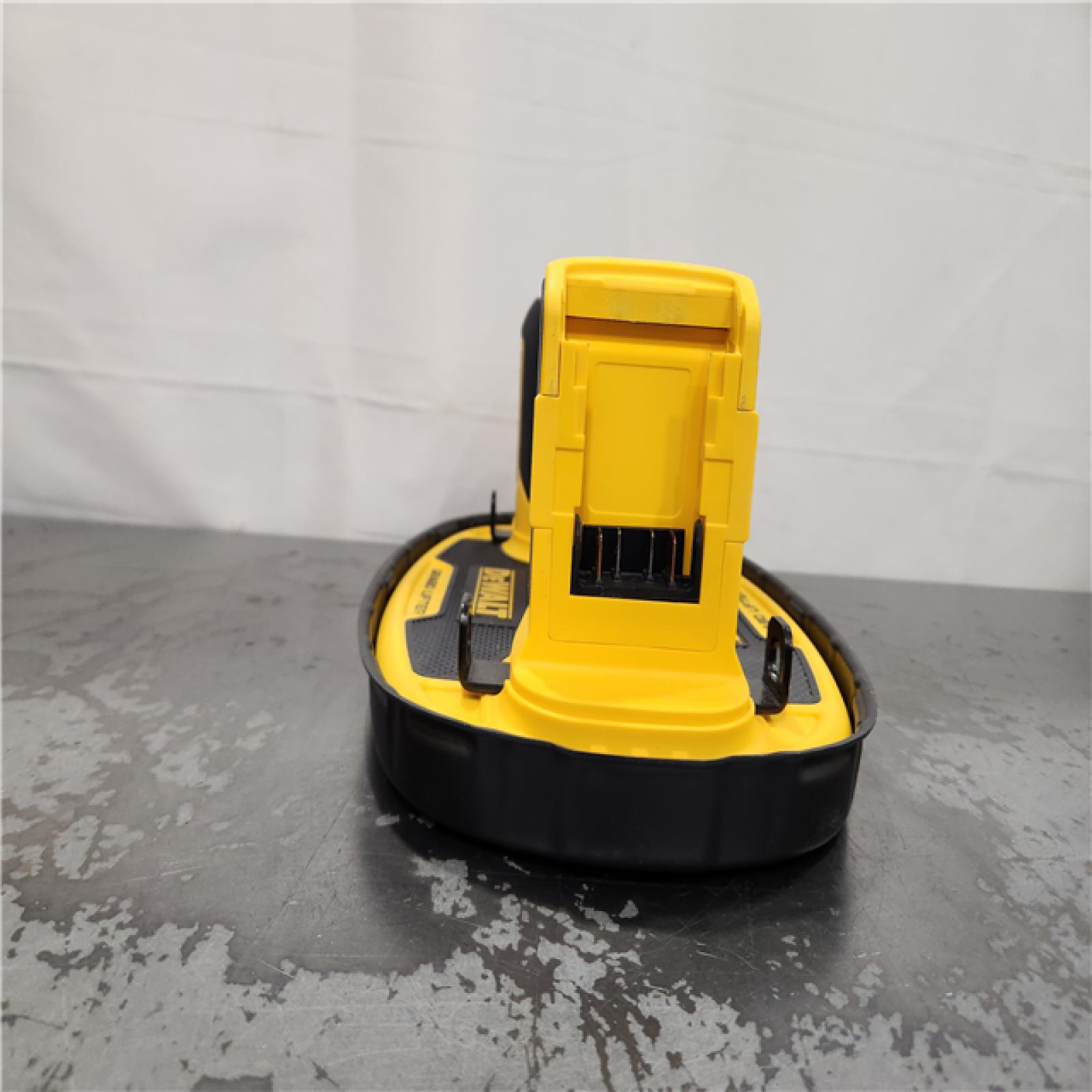 AS-IS- DeWalt 20V MAX GRABO Lifter (Tool-Only)