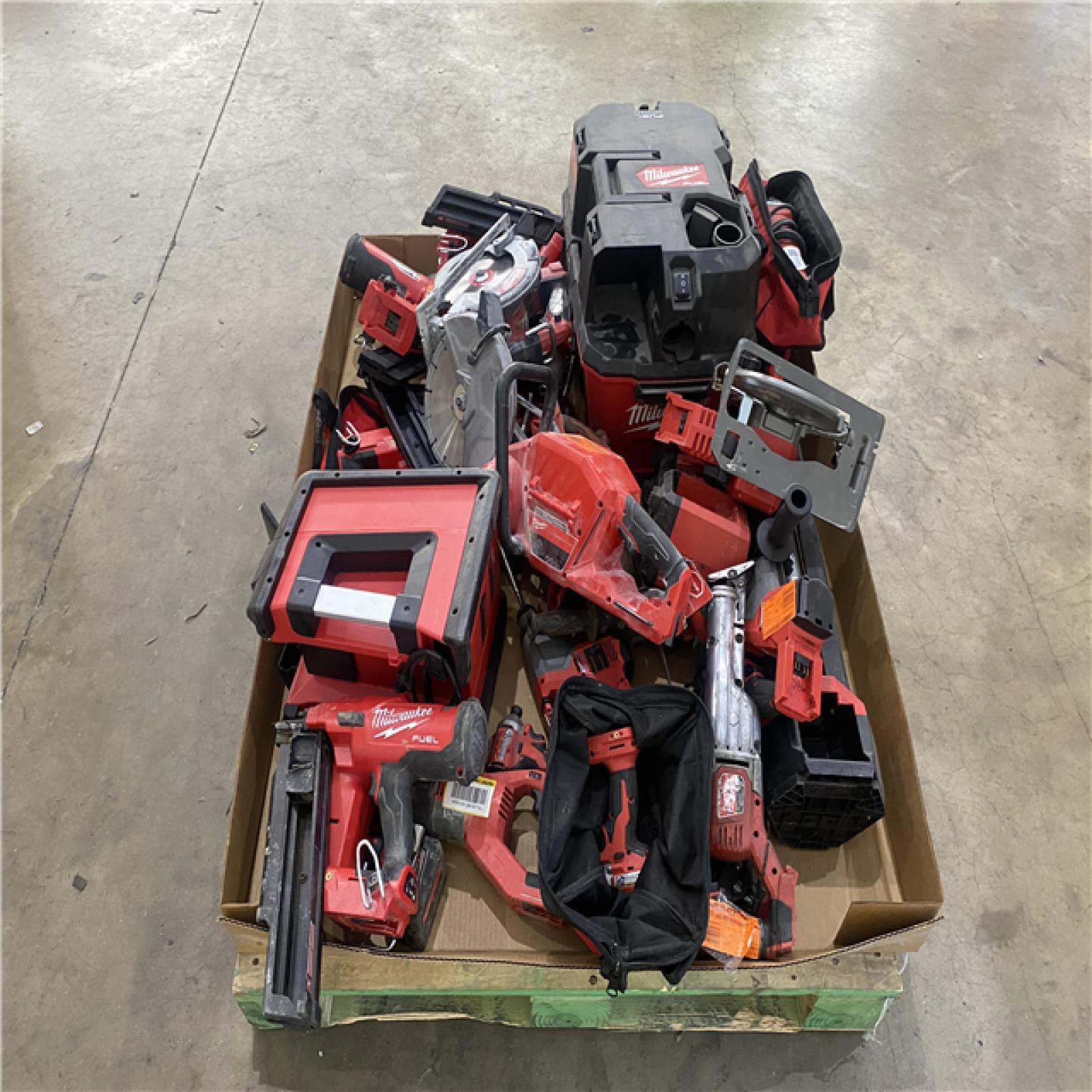 Houston Location AS IS - Tool Pallet