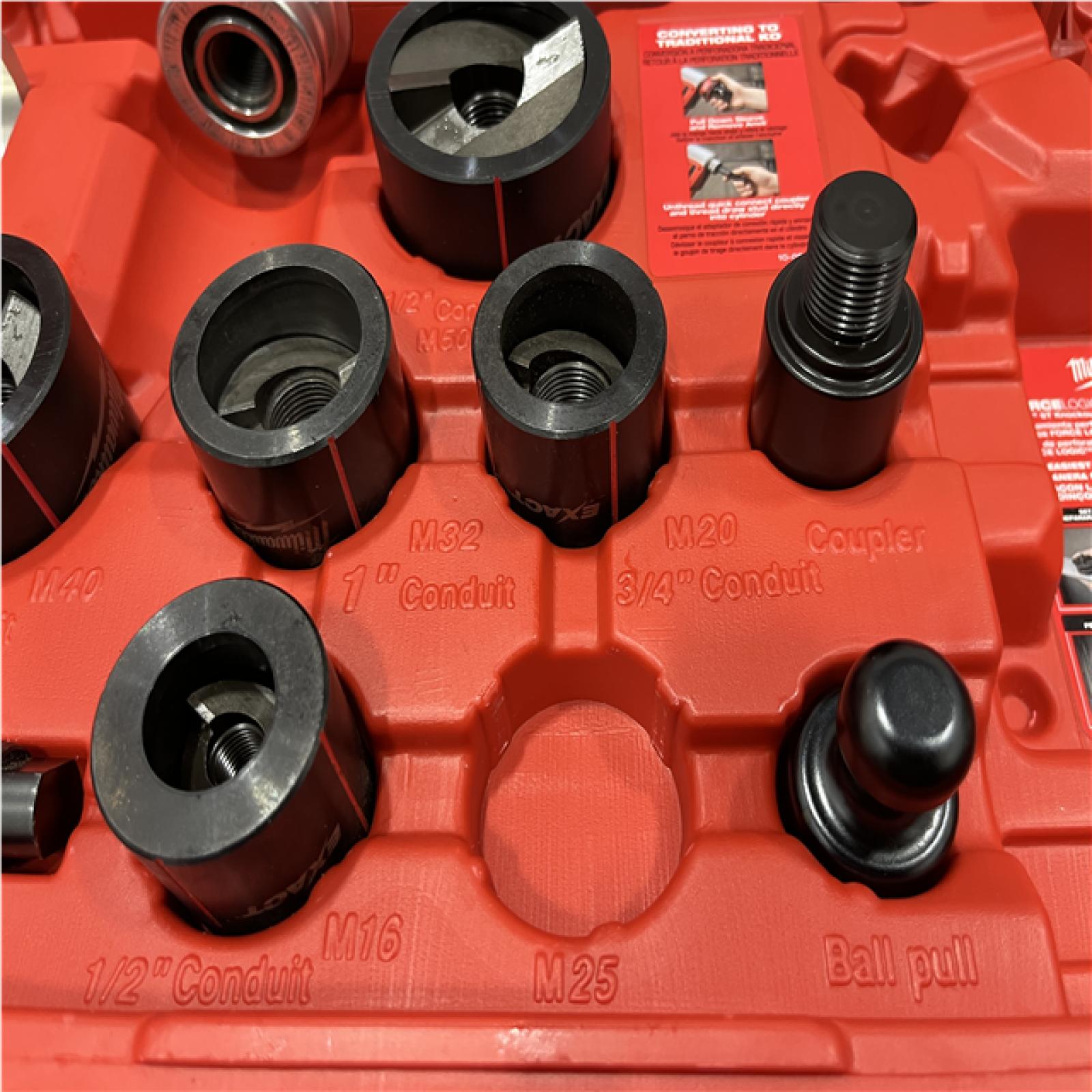 Milwaukee 18V Lithium-Ion Cordless FORCE LOGIC Knockout Tool
