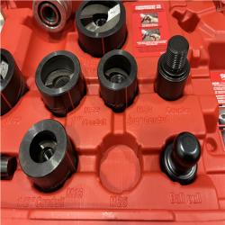 Milwaukee 18V Lithium-Ion Cordless FORCE LOGIC Knockout Tool