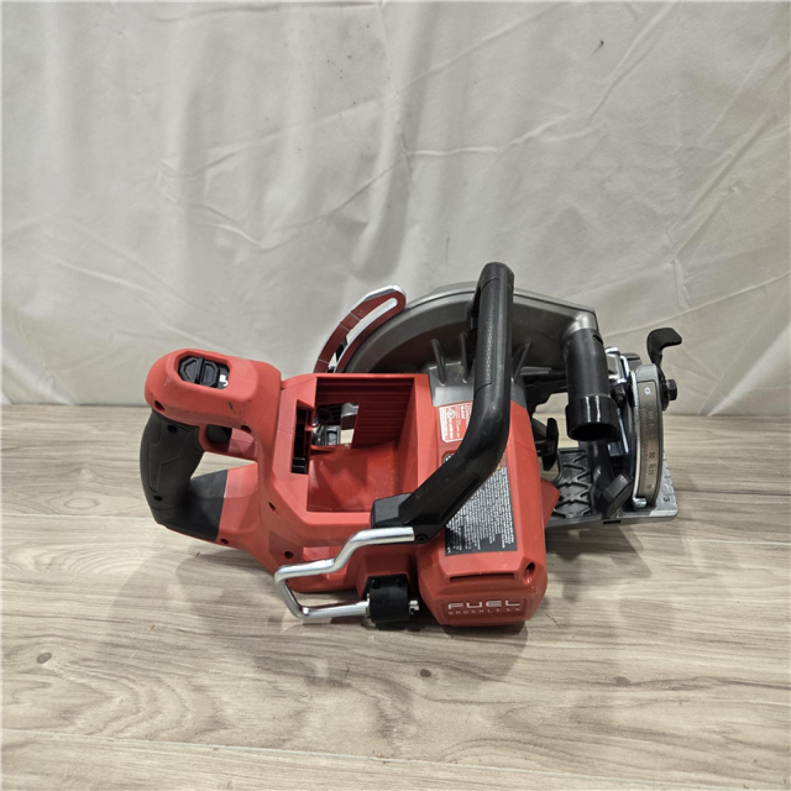 AS-IS MILWAUKEE 7-1/4 REAR HANDLE CIRCULAR SAW (TOOL ONLY)