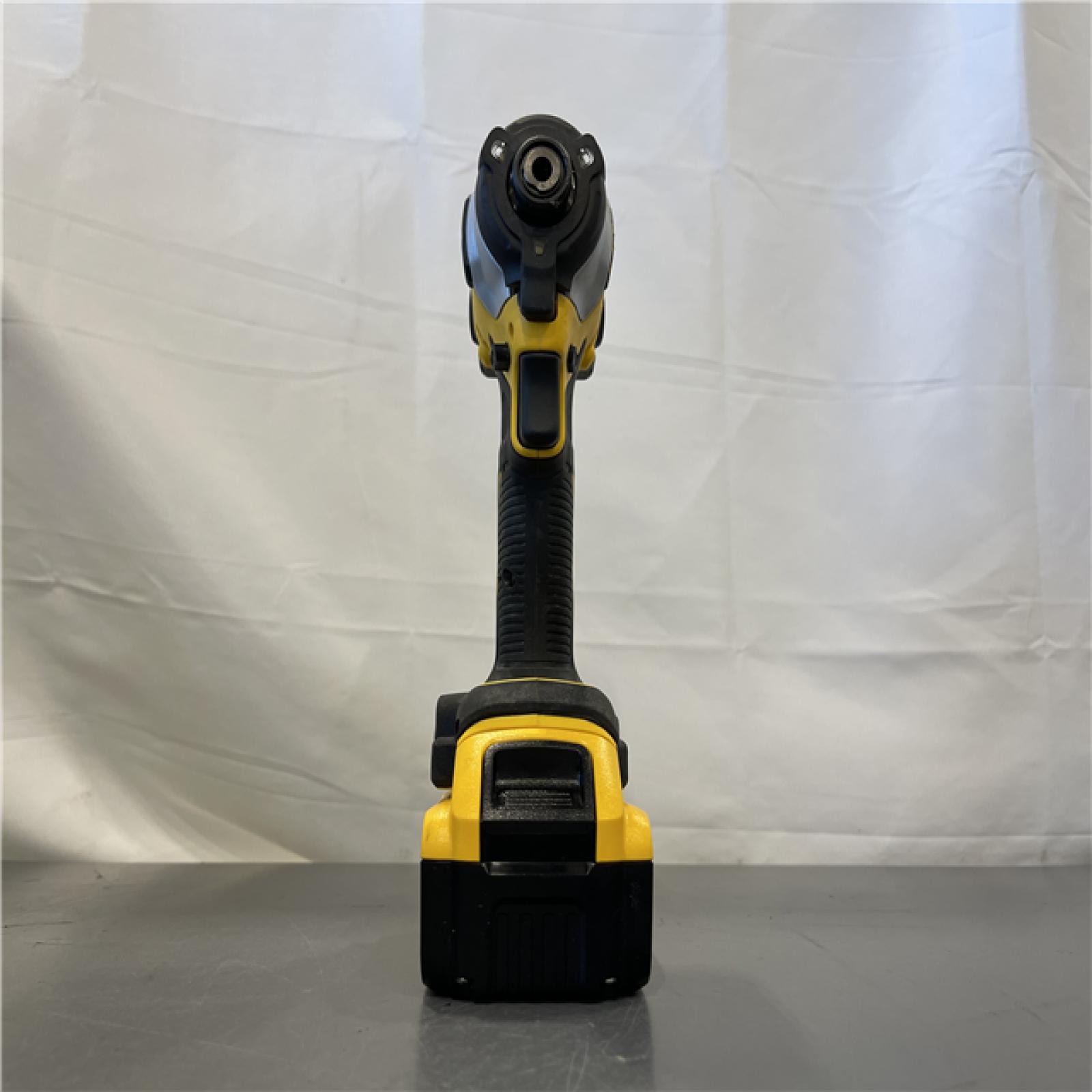 AS-IS - DeWalt 20V MAX ATOMIC 1/4 in. Cordless Brushless 3-Speed Impact Driver Kit