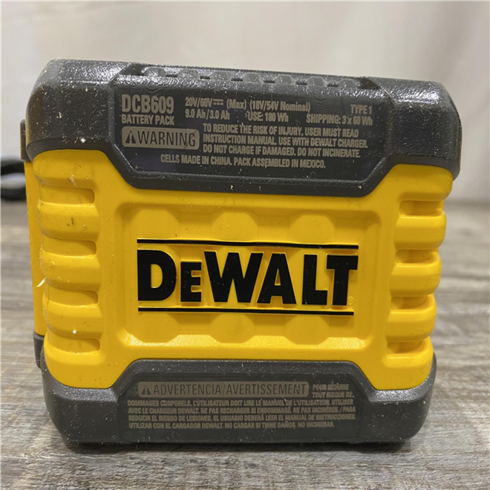 AS-IS DEWALT 20V/60V MAX FLEXVOLT Lithium-Ion 9.0Ah Battery and Charger Starter Kit