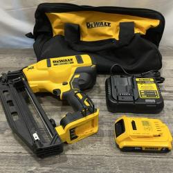 AS-IS DEWALT 20V MAX XR 16-Gauge Electric Cordless Angled Finishing Nailer Kit