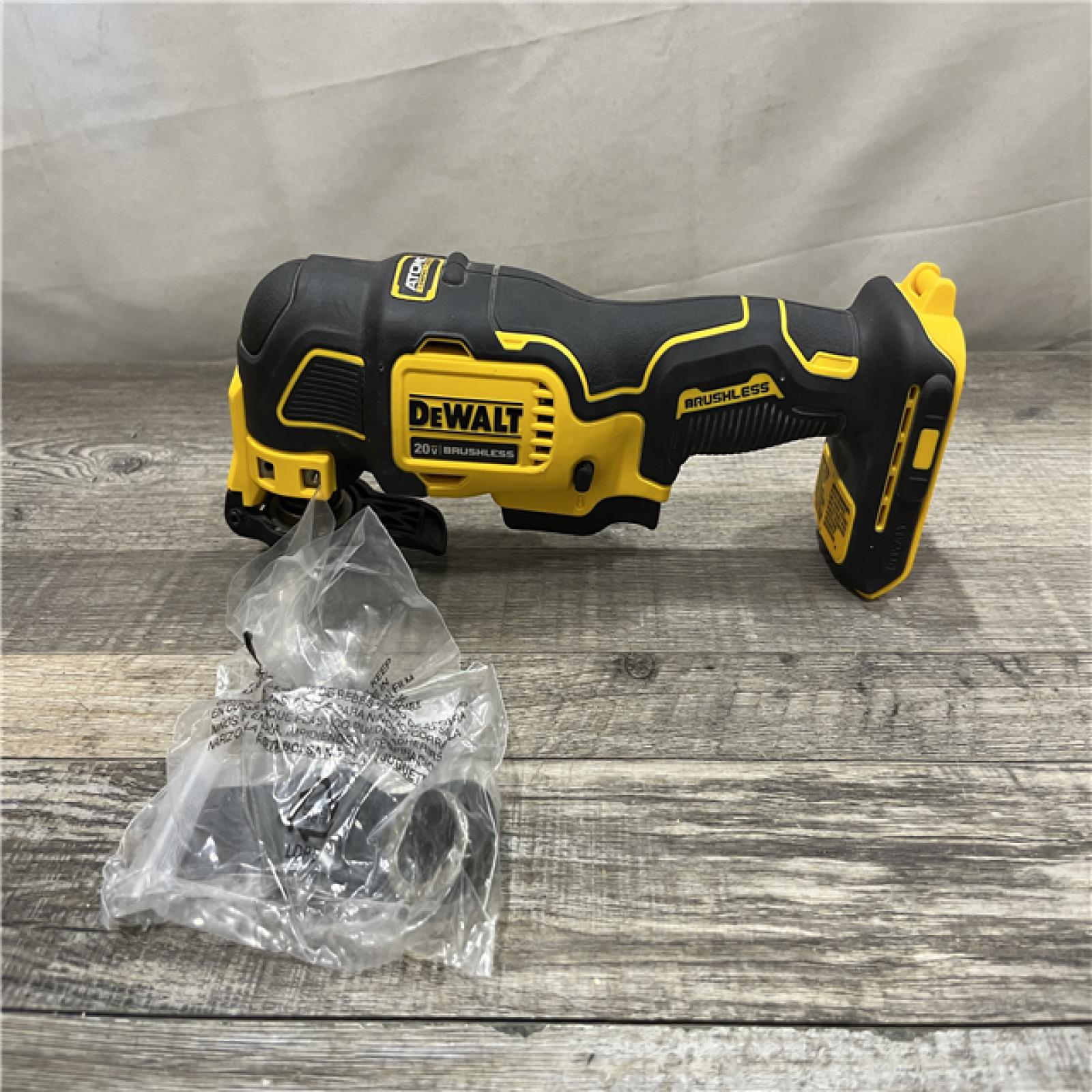 AS-IS DEWALT ATOMIC 20V MAX Cordless Brushless Oscillating Multi Tool (Tool Only)