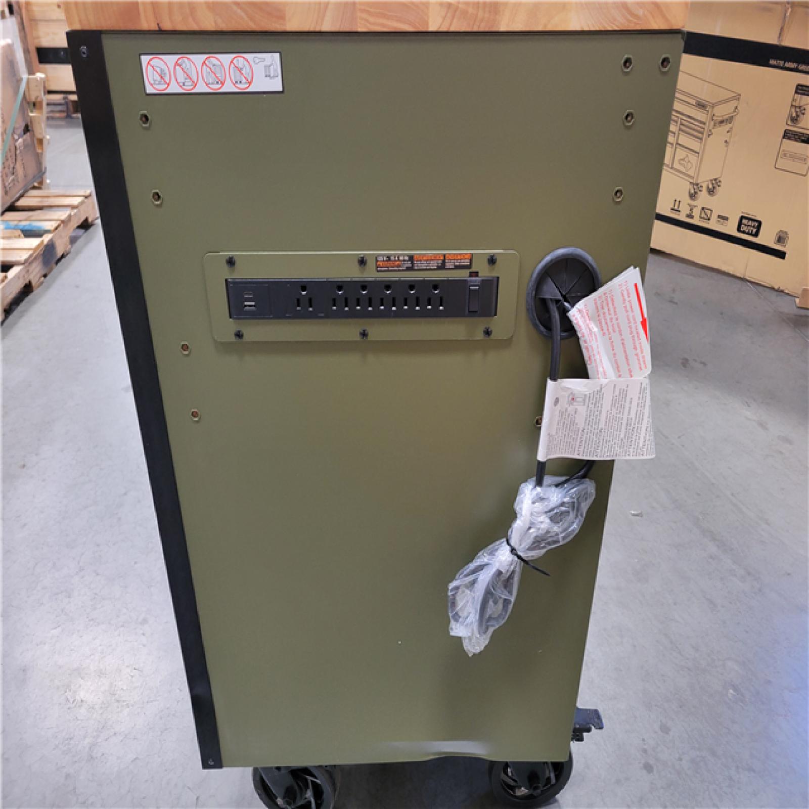 California AS-IS Husky 15-Drawer Mobile Workbench