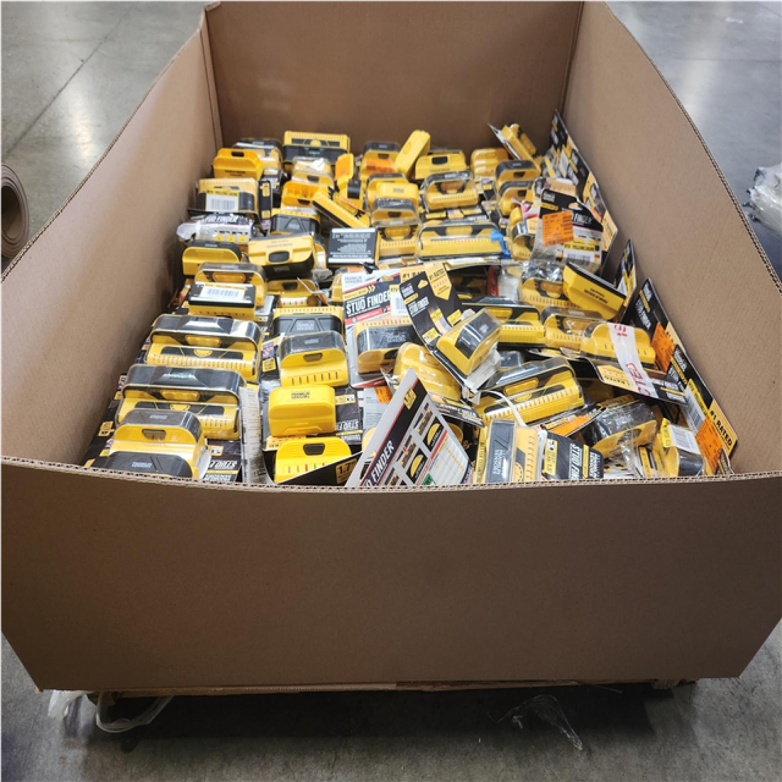 Phoenix AS-IS Mixed Franklin Sensors Pro Sensors M210 Full Width Center and Edge Stud Finder Pallet