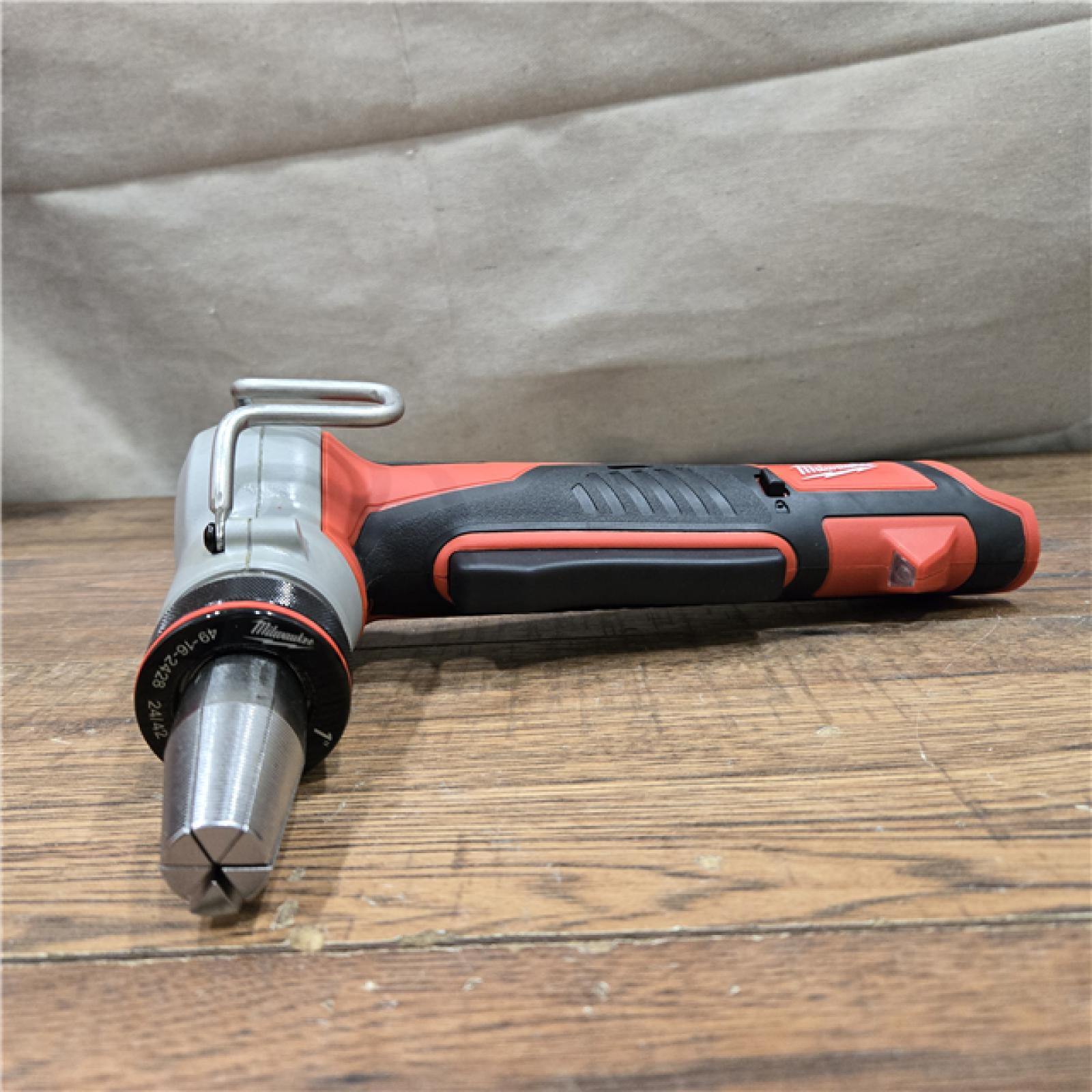 AS-IS Milwaukee M12 12V Lithium-Ion Cordless PEX Expansion Tool Kit w/ Hard Case