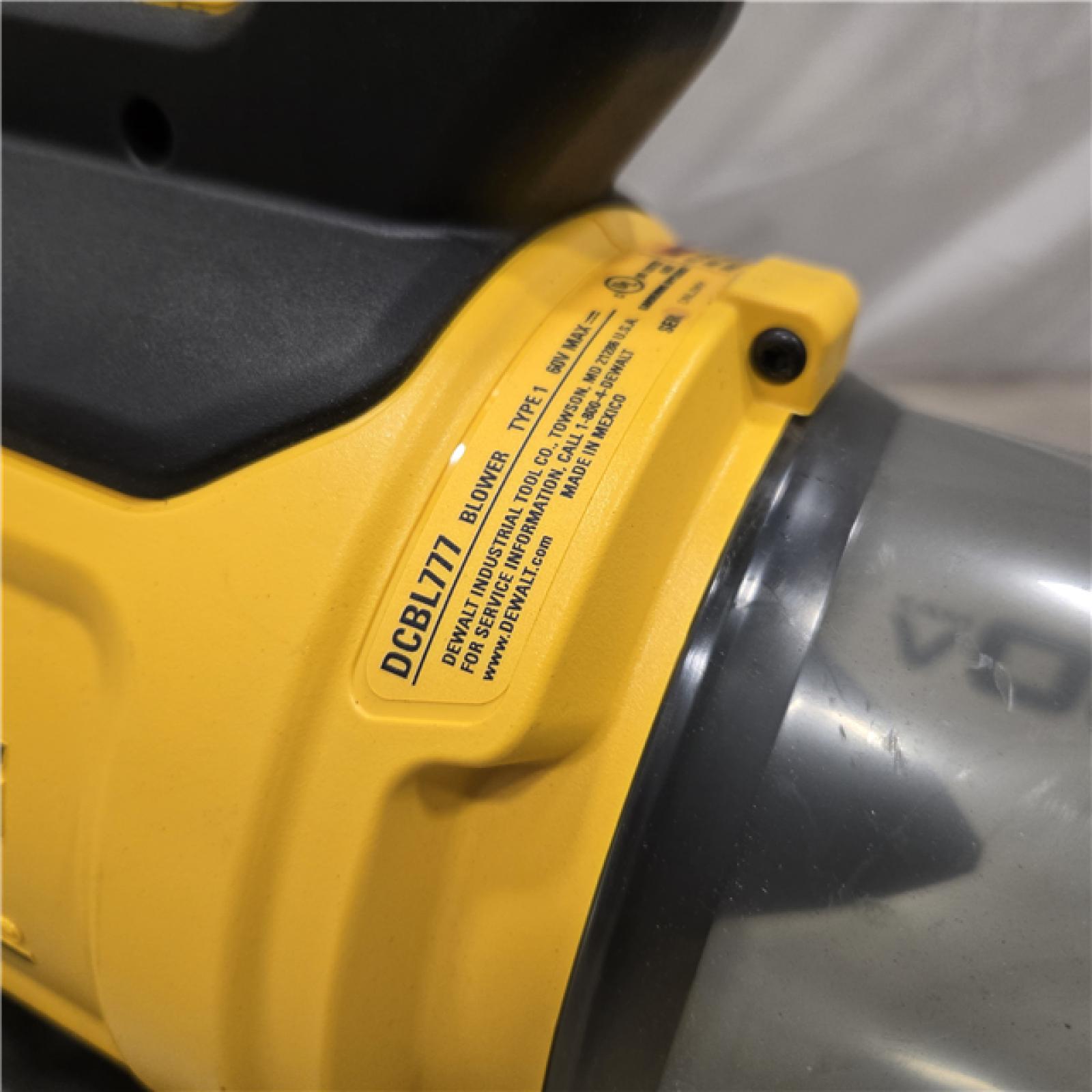 AS-IS DEWALT FLEXVOLT 60V MAX 160 MPH 760 CFM Cordless Axial Blower Kit