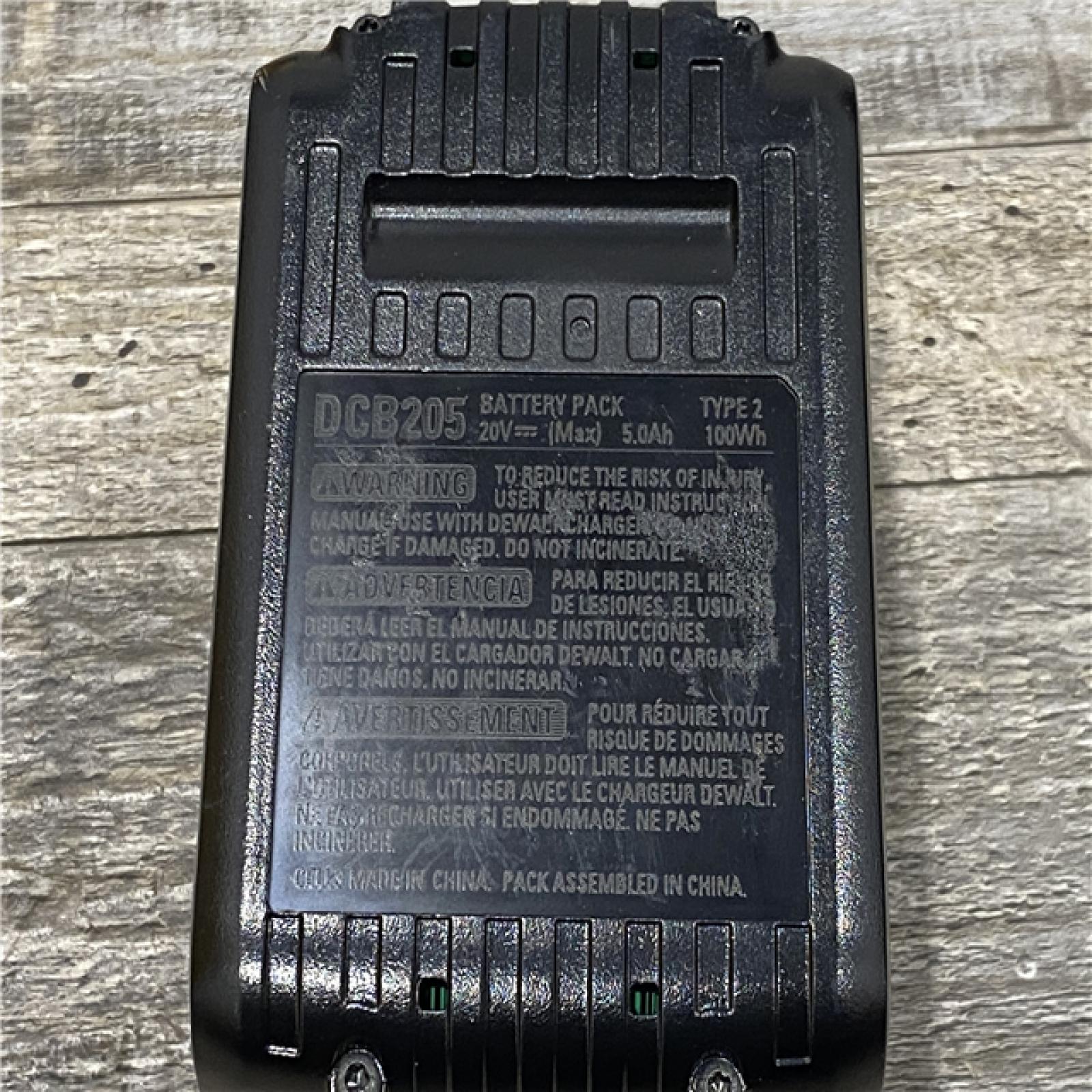 AS-IS DEWALT ATOMIC 20V MAX Lithium-Ion Cordless 1/4 in. Brushless Impact Driver Kit