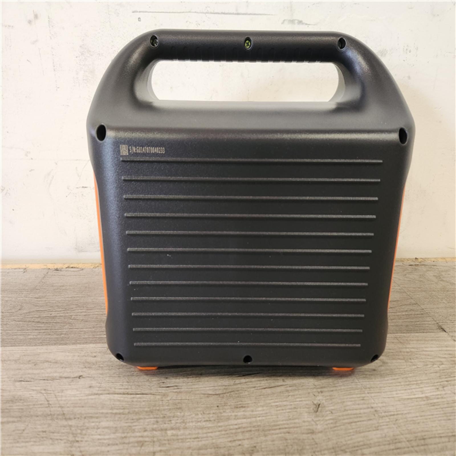 Phoenix Location LIKE NEW Jackery Explorer 880, 880Wh/1000W Model No: Explorer 880