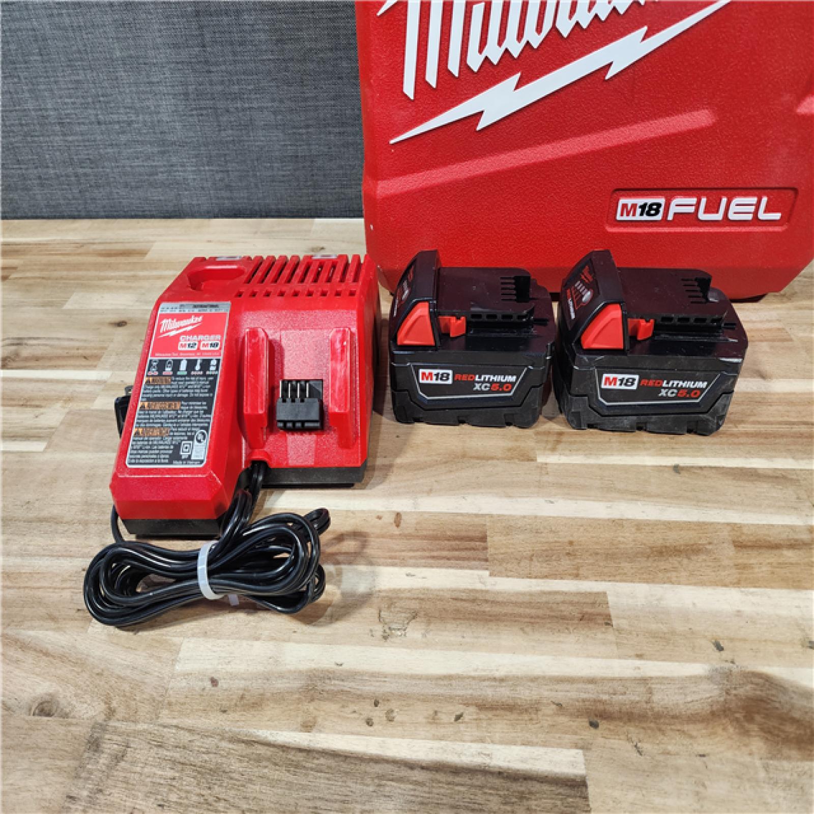 HOUSTON LOCATION - AS-IS Milwaukee FUEL 18V Lithium-Ion Brushless Cordless 1/4 in. Hex Impact Driver Kit